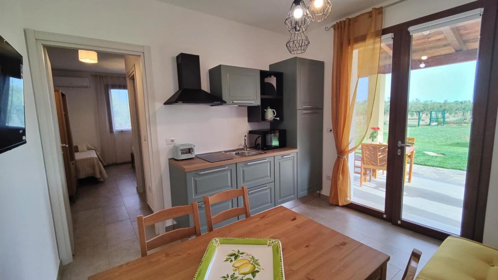 One-Bedroom Apartment with Garden View photo 3