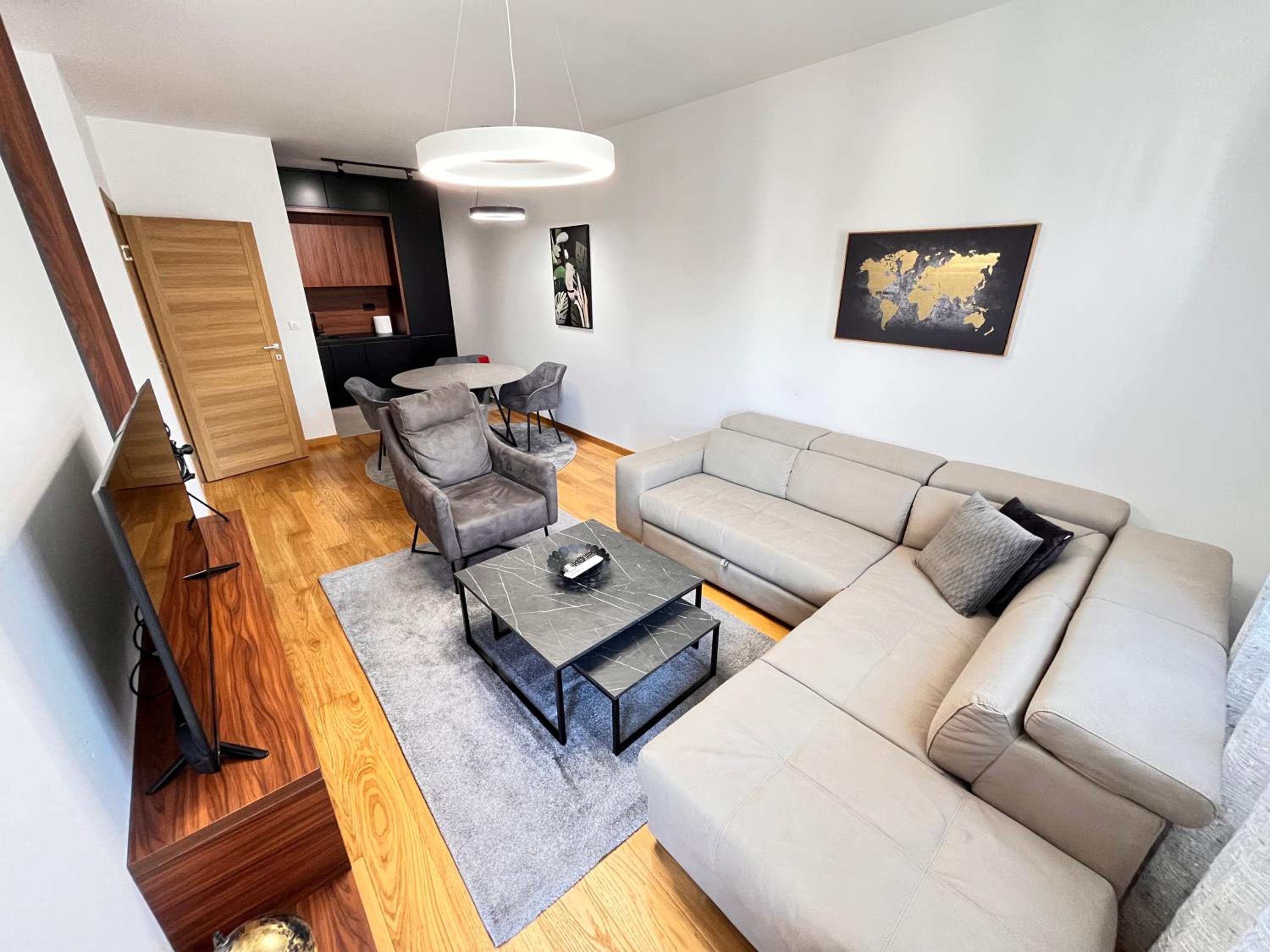 One-Bedroom Apartment with Balcony