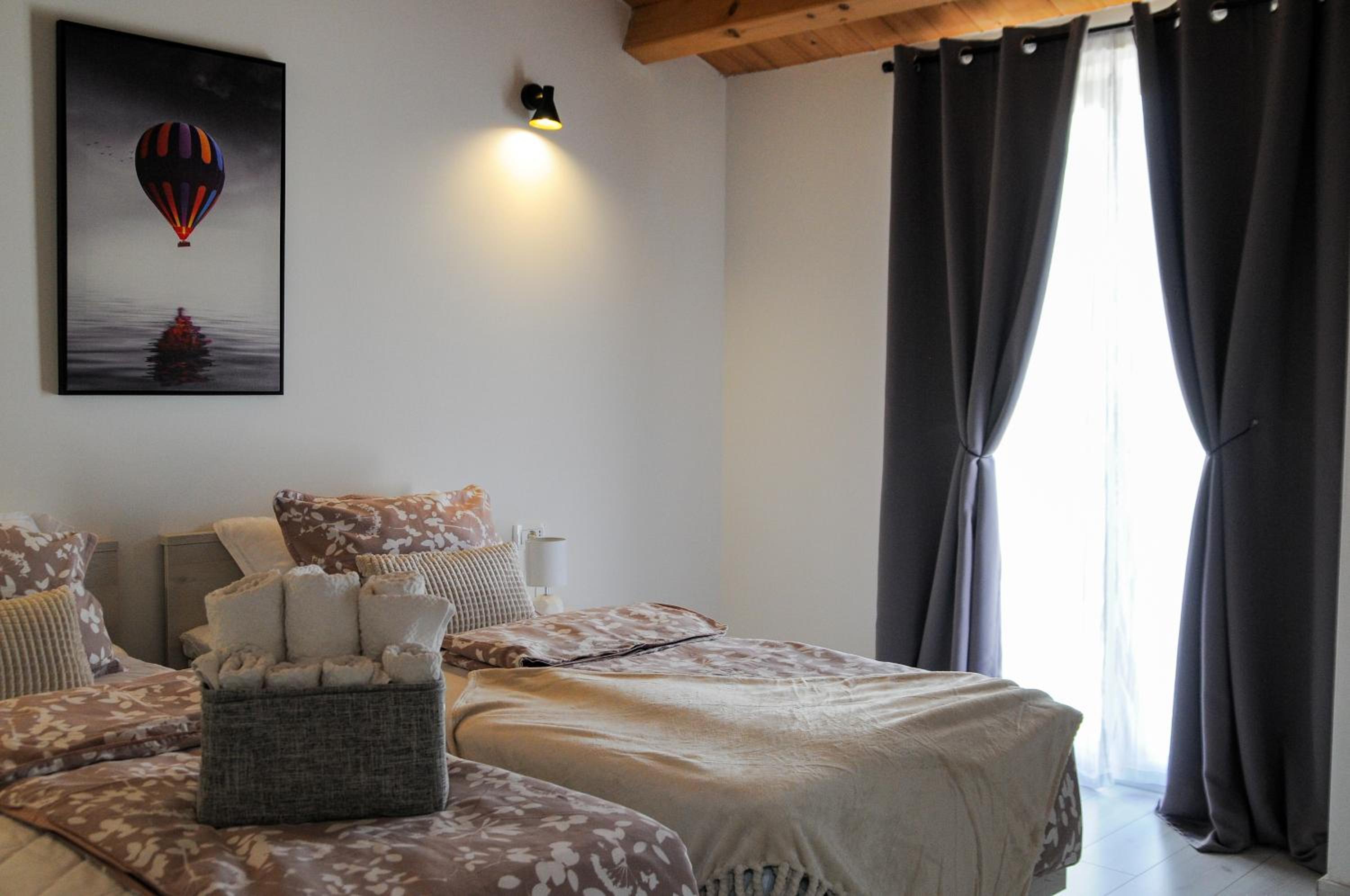 Villa photo 1