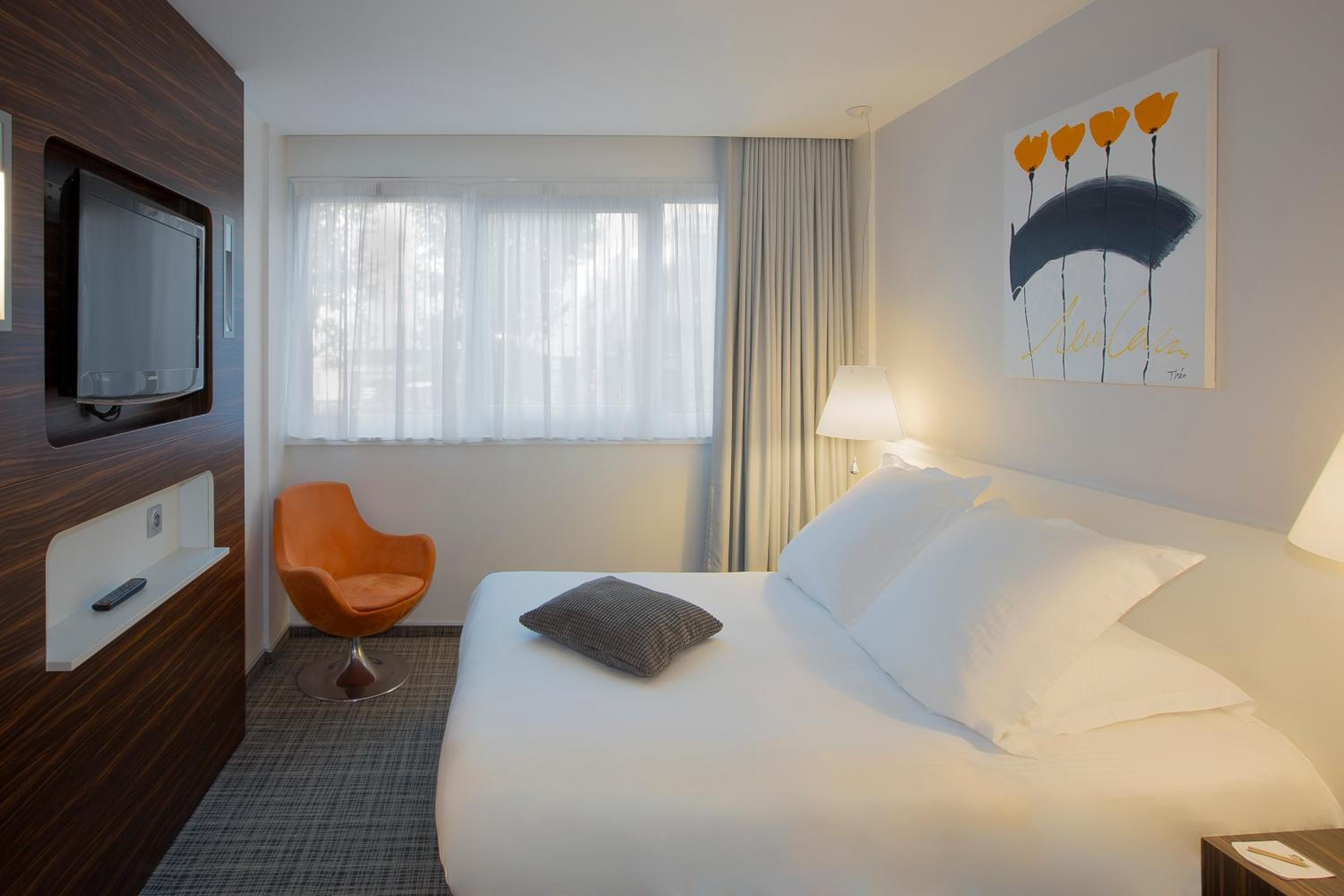 Executive Room - Photo 2