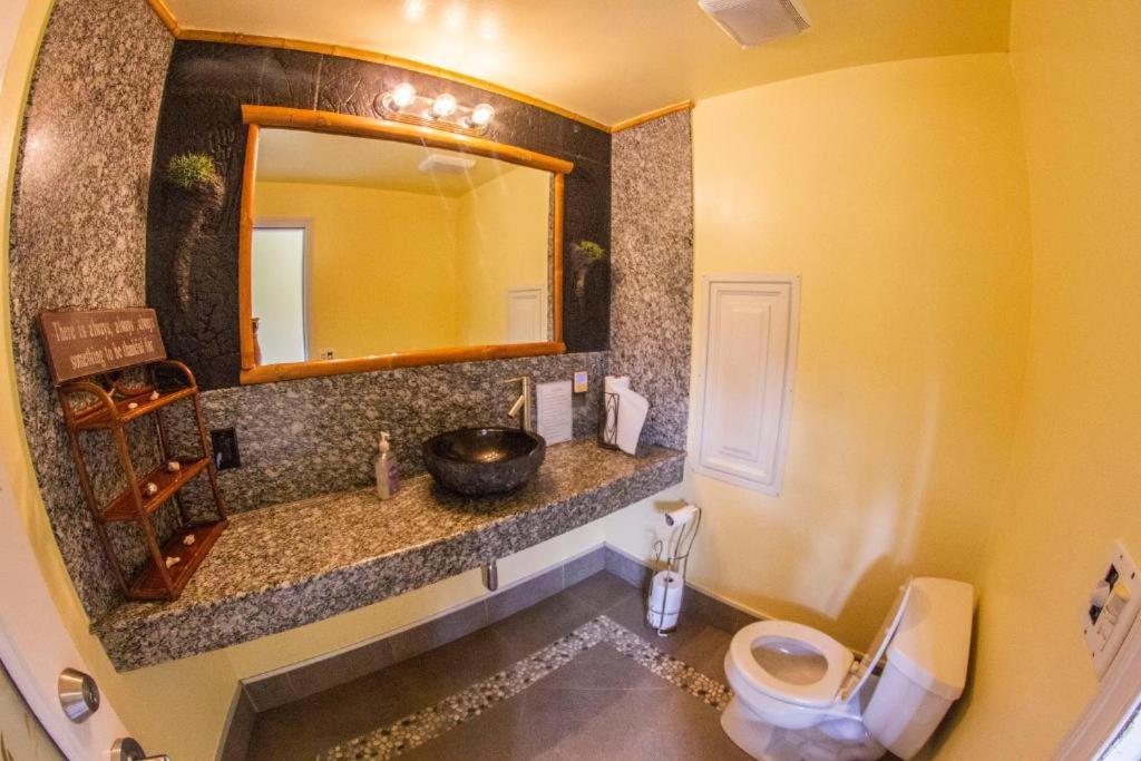 Deluxe Double Room with Shared External Bathroom photo 3