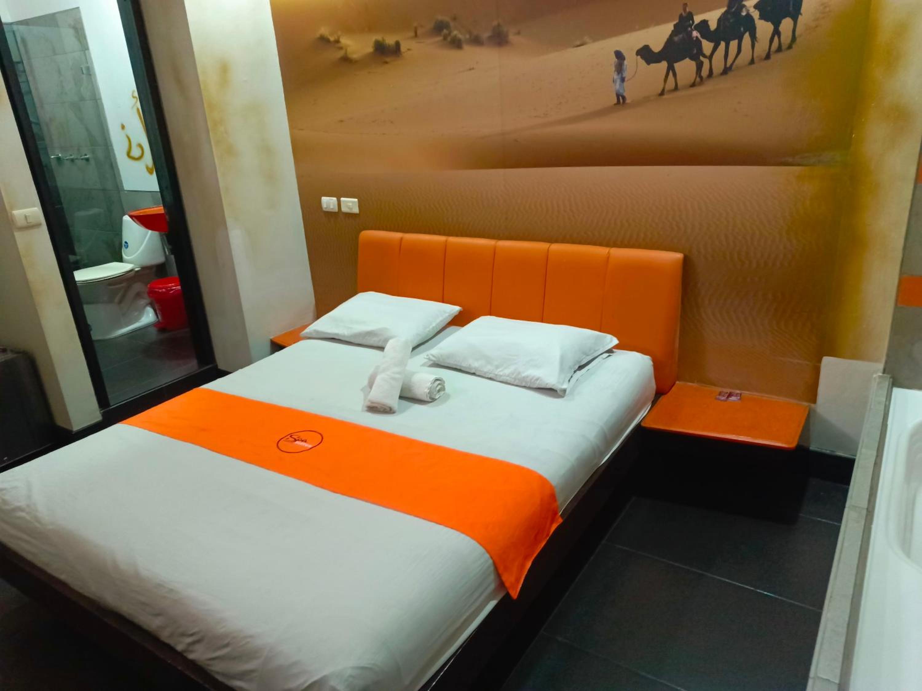 Deluxe Double Room with Bath
