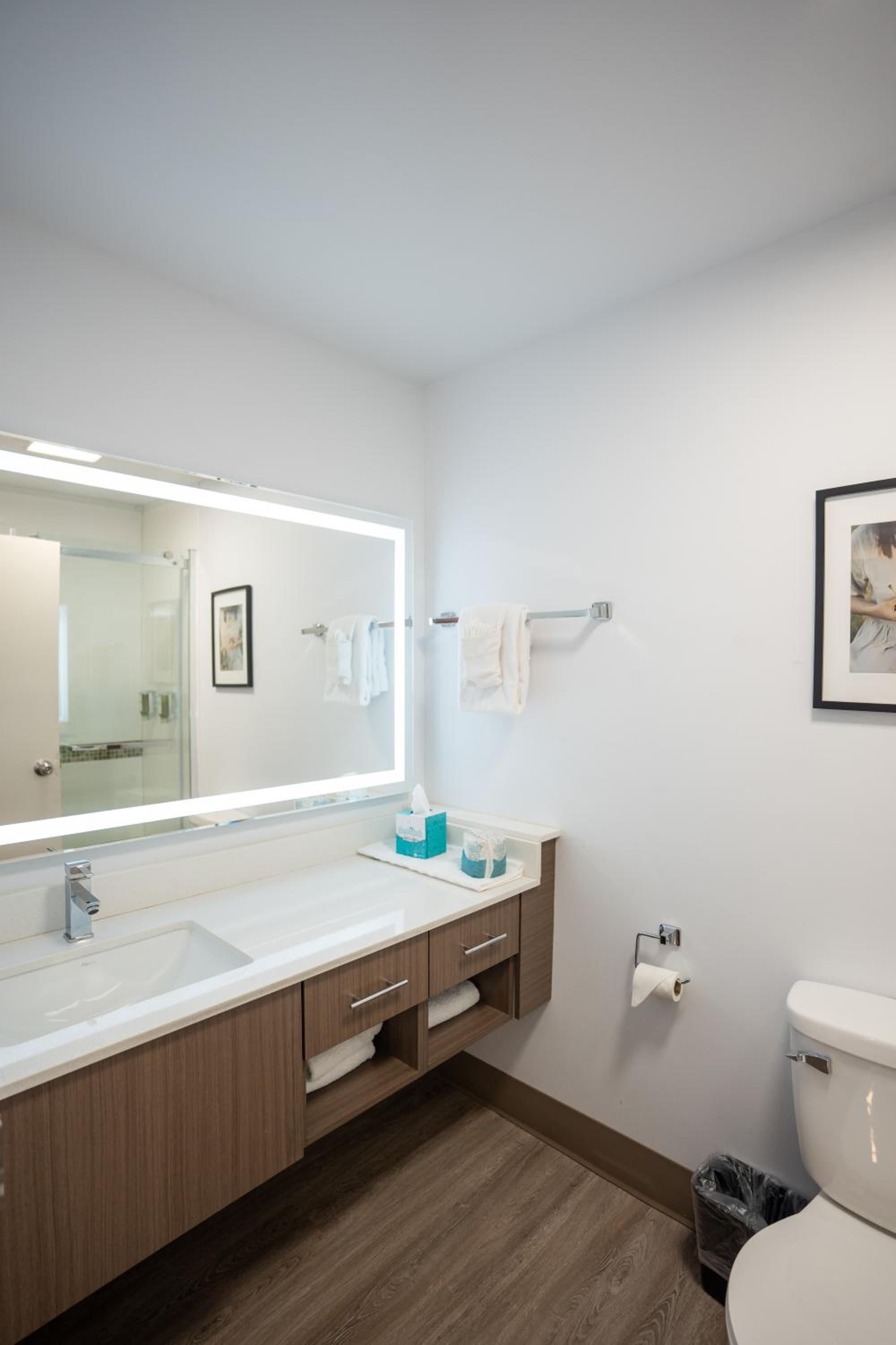 Deluxe Double Room - Photo 7