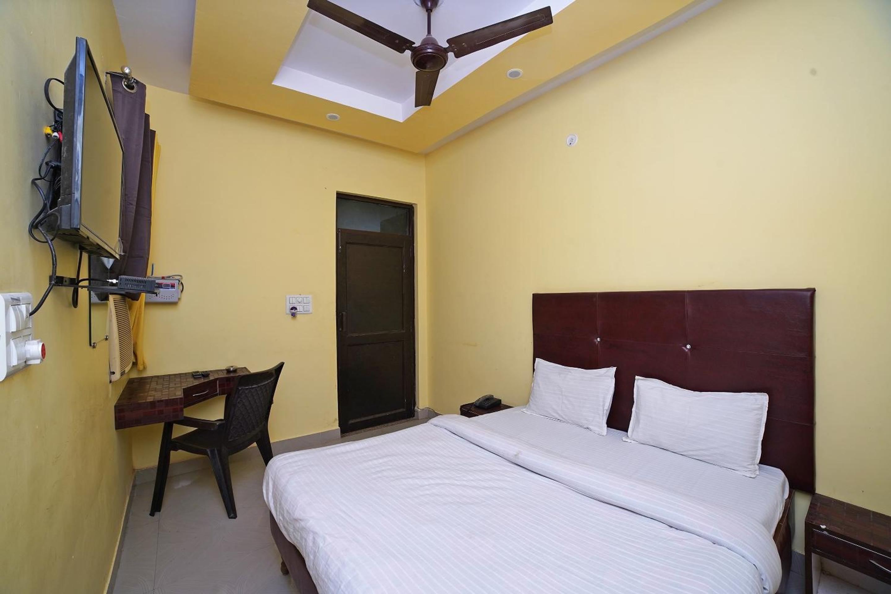 Budget Double or Twin Room - Photo 6