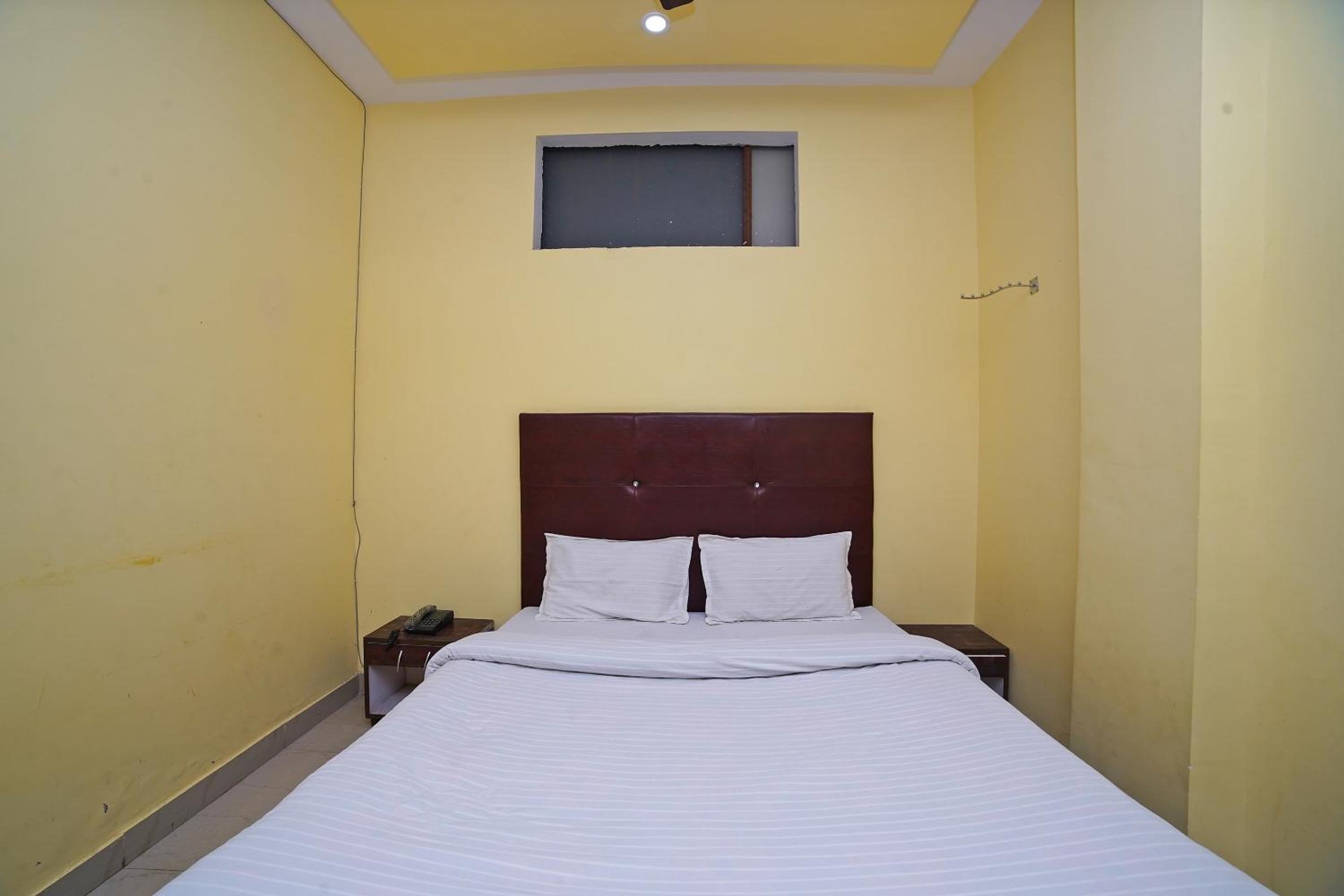 Budget Double or Twin Room - Photo 9
