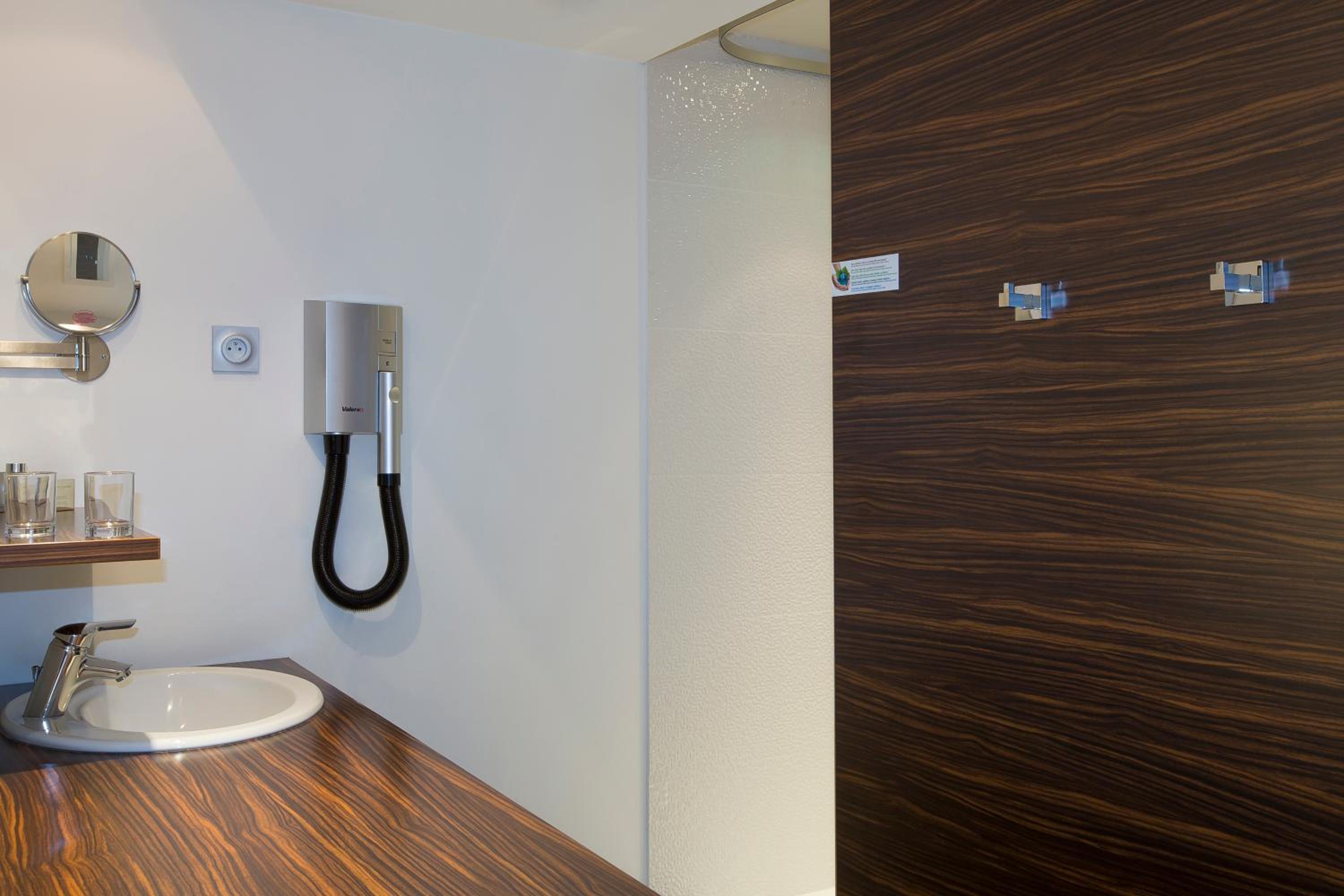 Executive Room - Photo 4