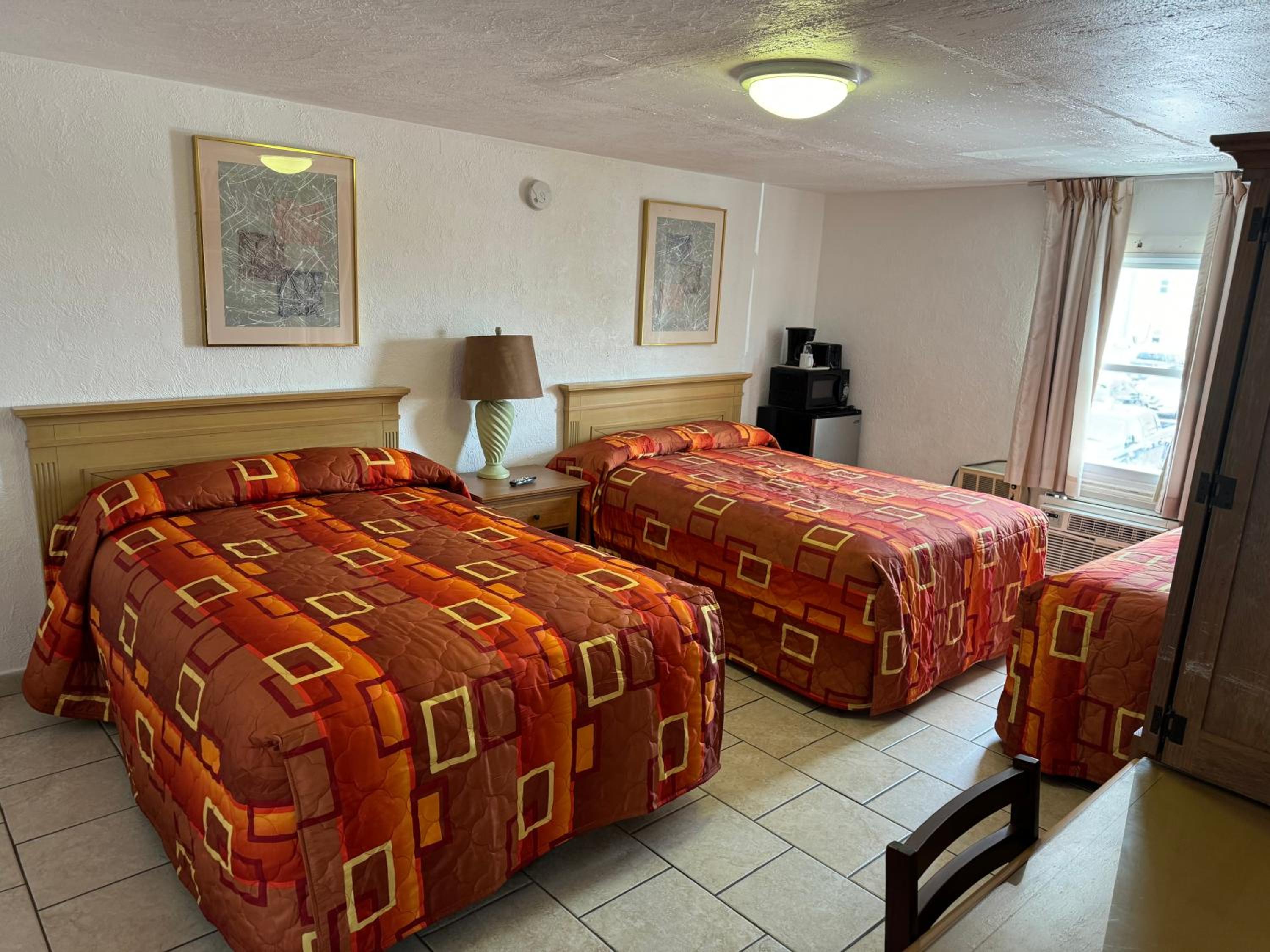 Triple Room - Photo 1