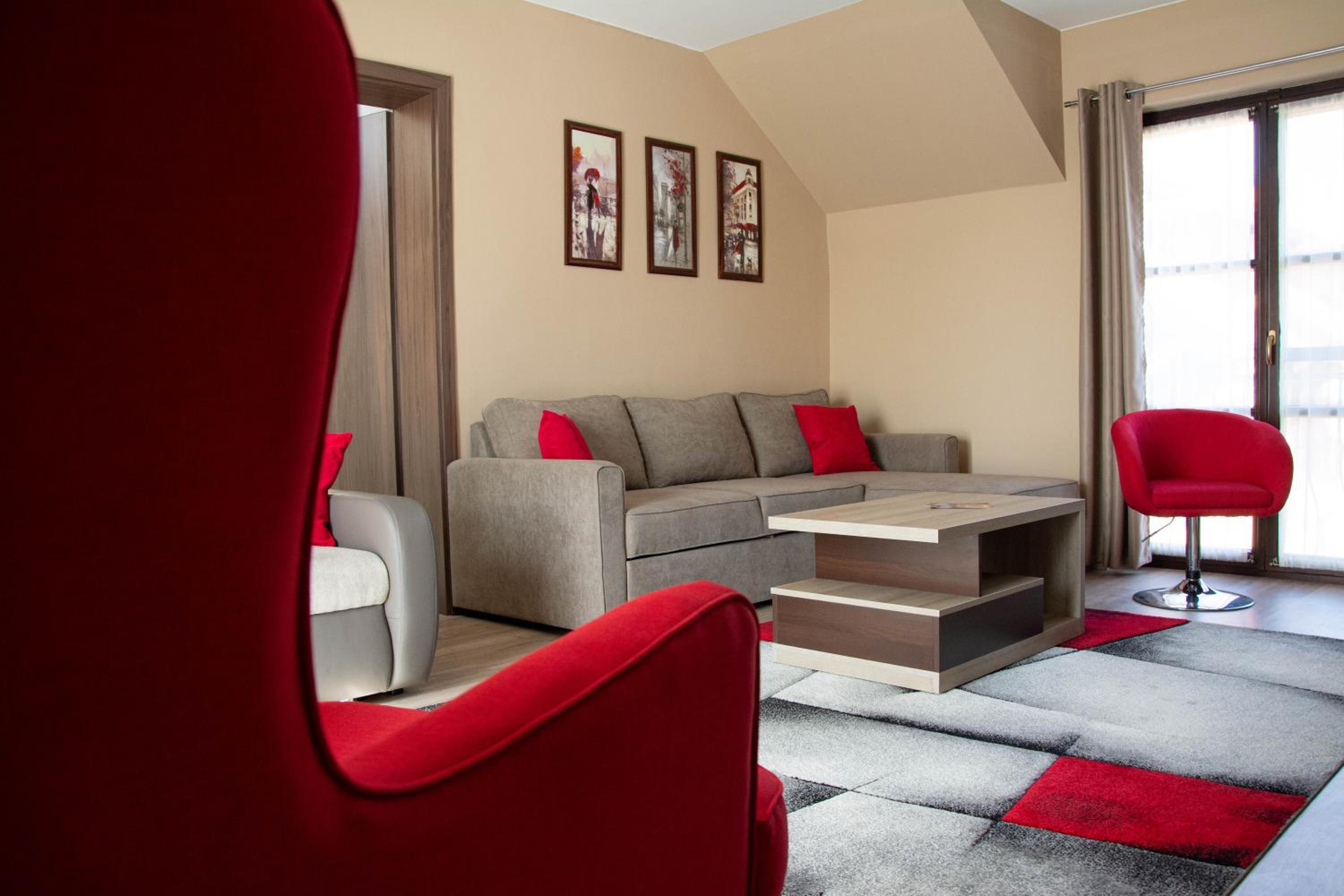 Two-Bedroom Apartment - Photo 7