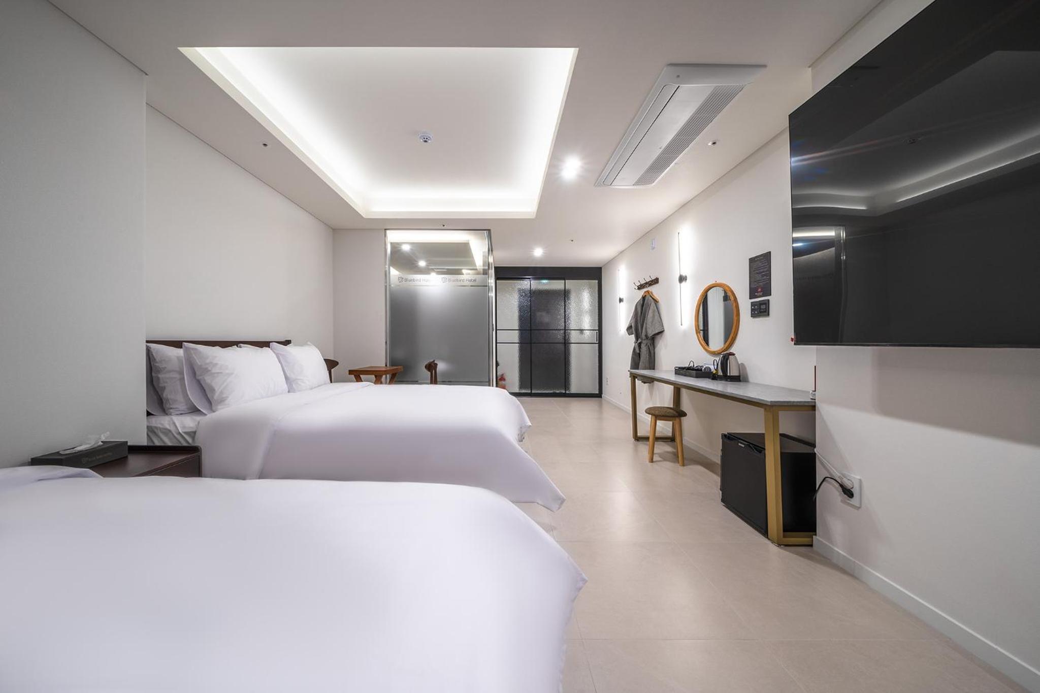 Triple Room with City View photo 3