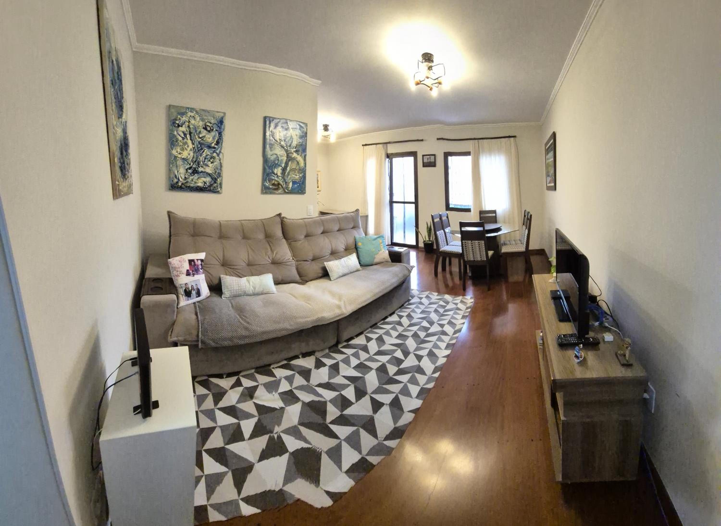 Three-Bedroom Apartment photo 1
