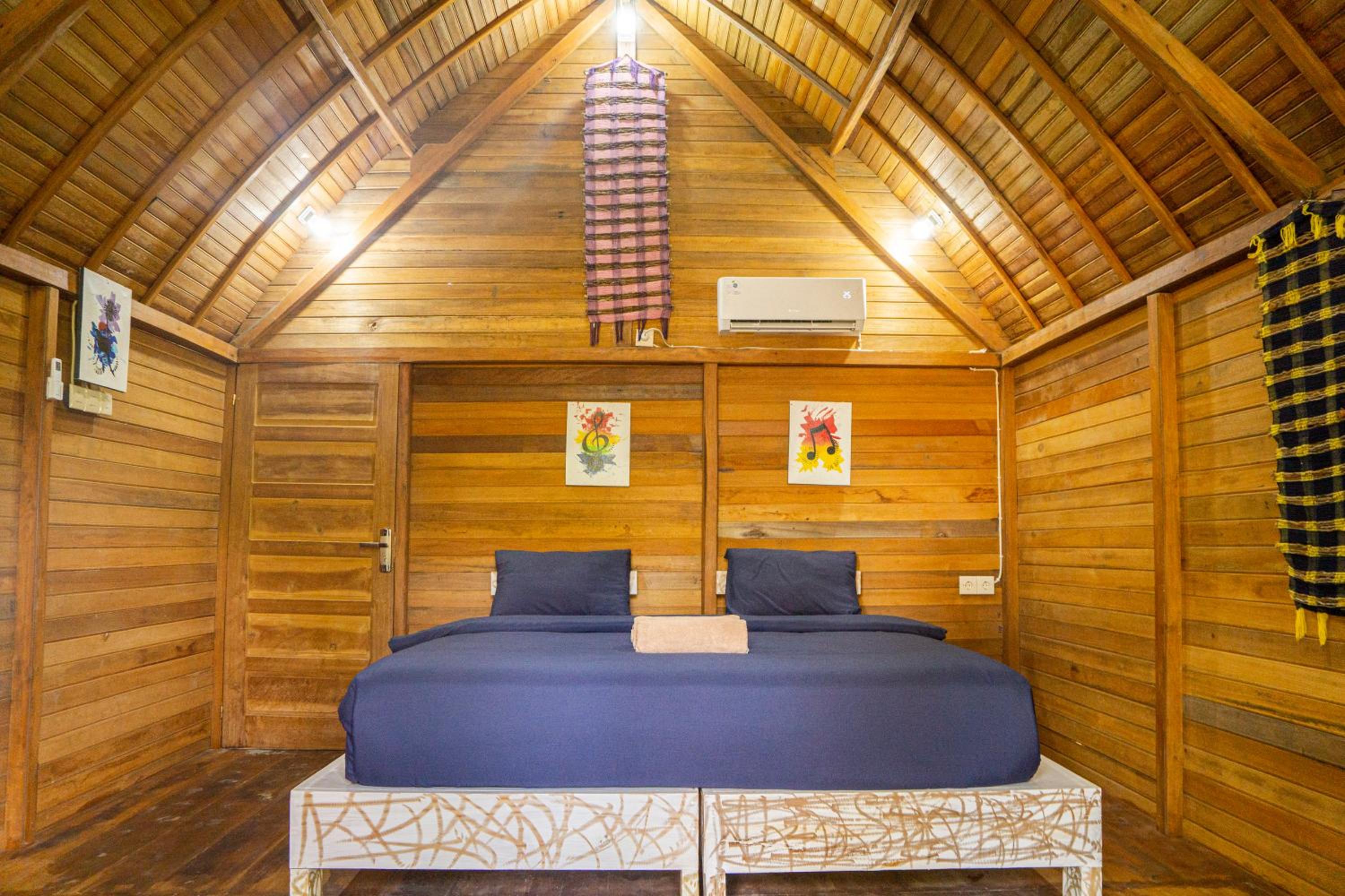 Double or Twin Room with Terrace