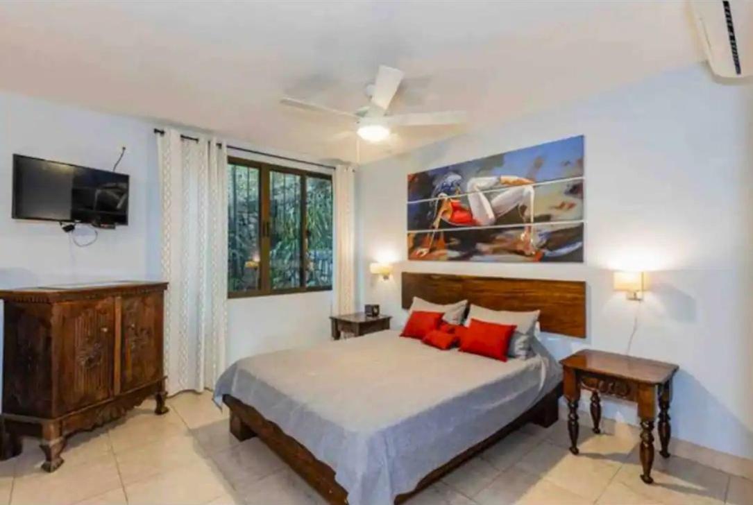 Villa photo 1