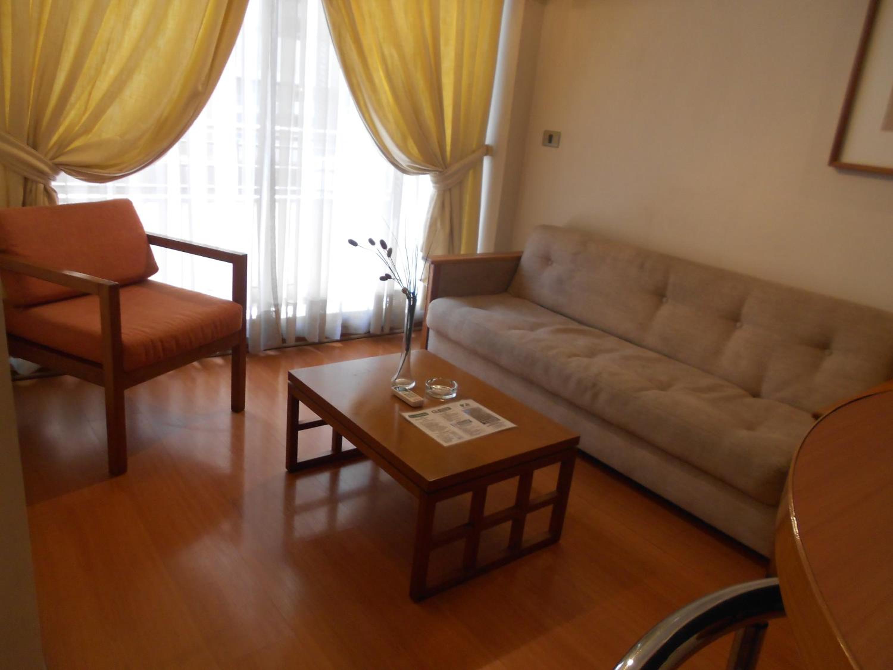 One-Bedroom Single Apartment photo 2