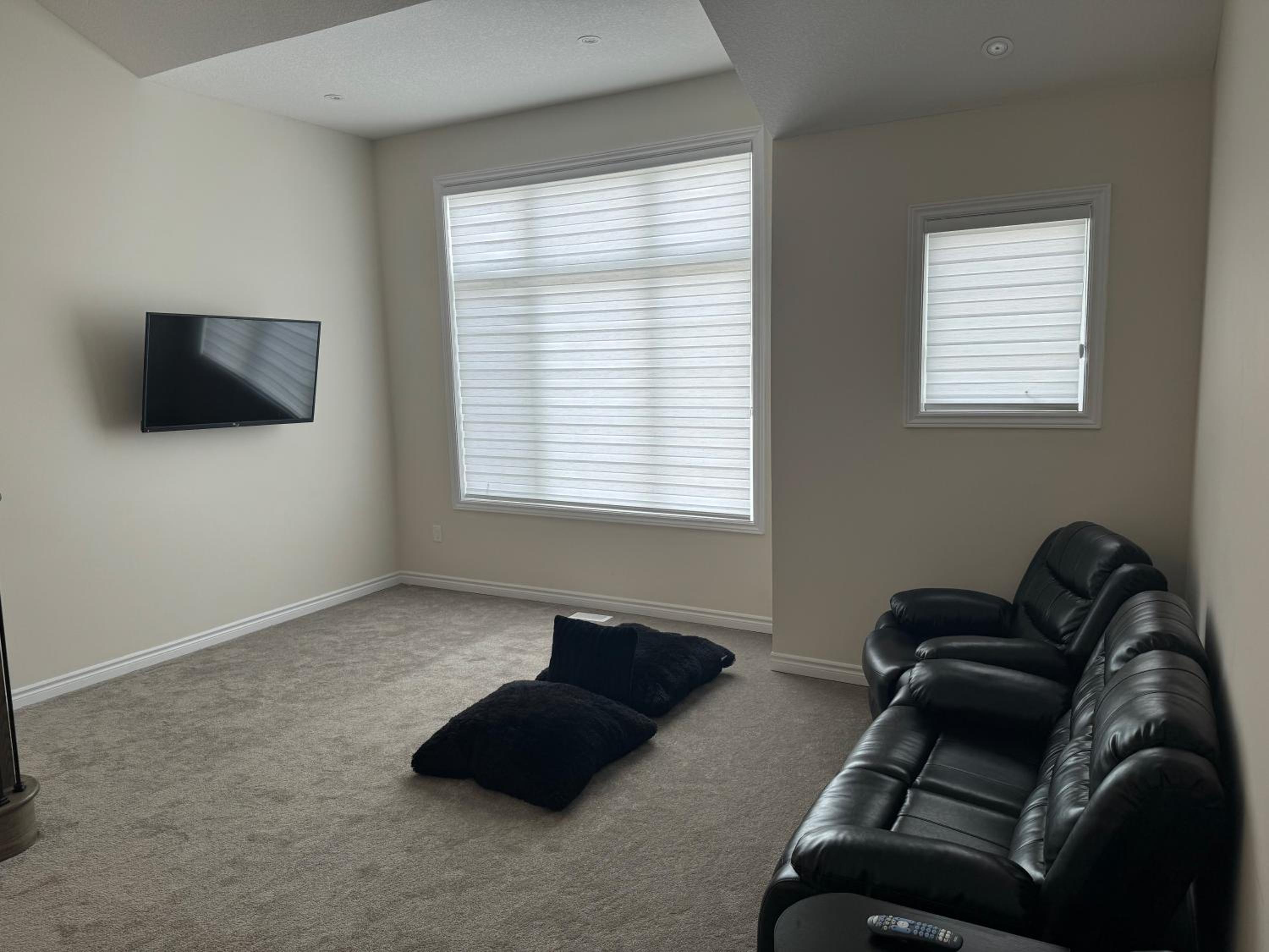 Four-Bedroom House photo 2
