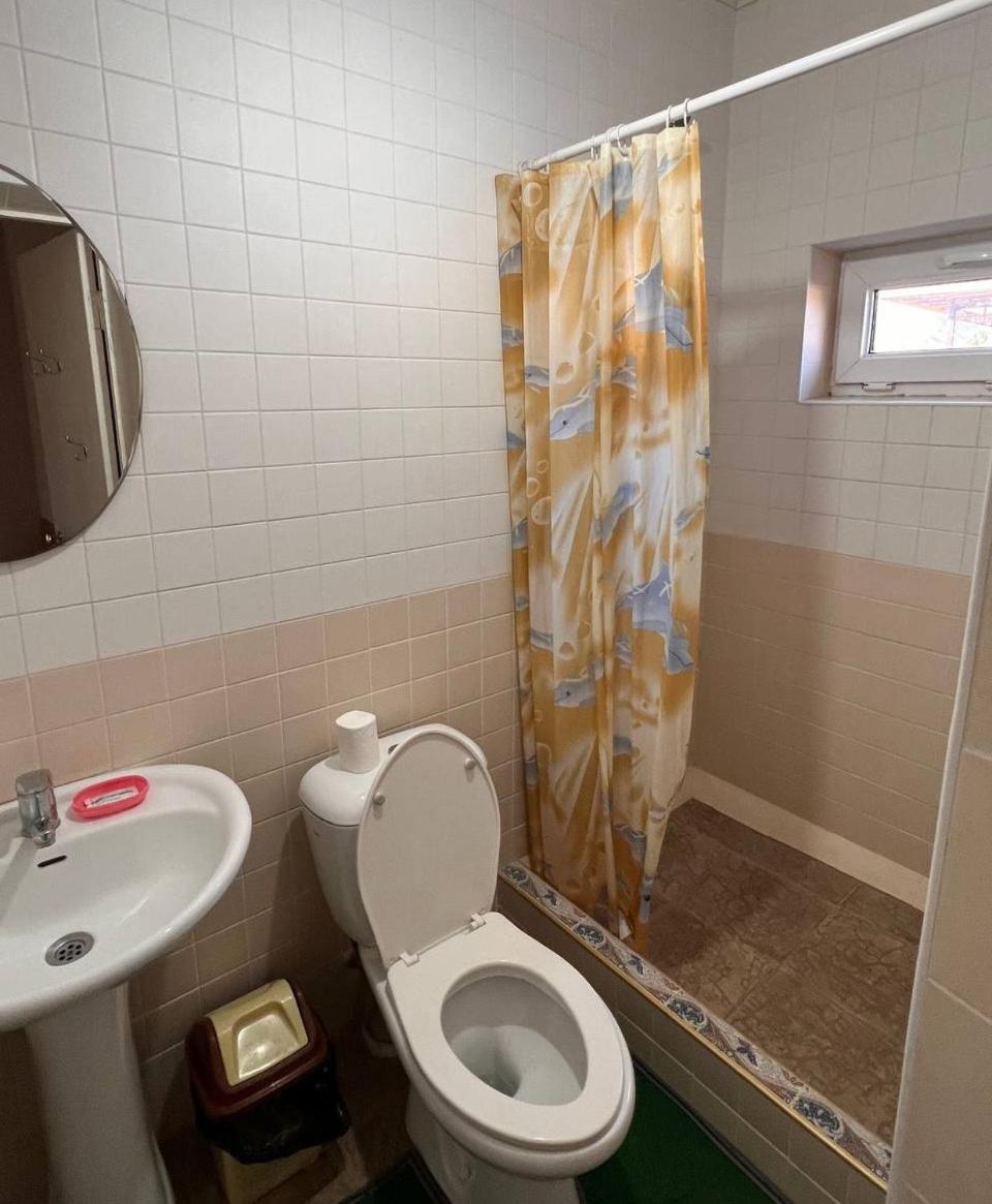 Double Room with Private Bathroom photo 3