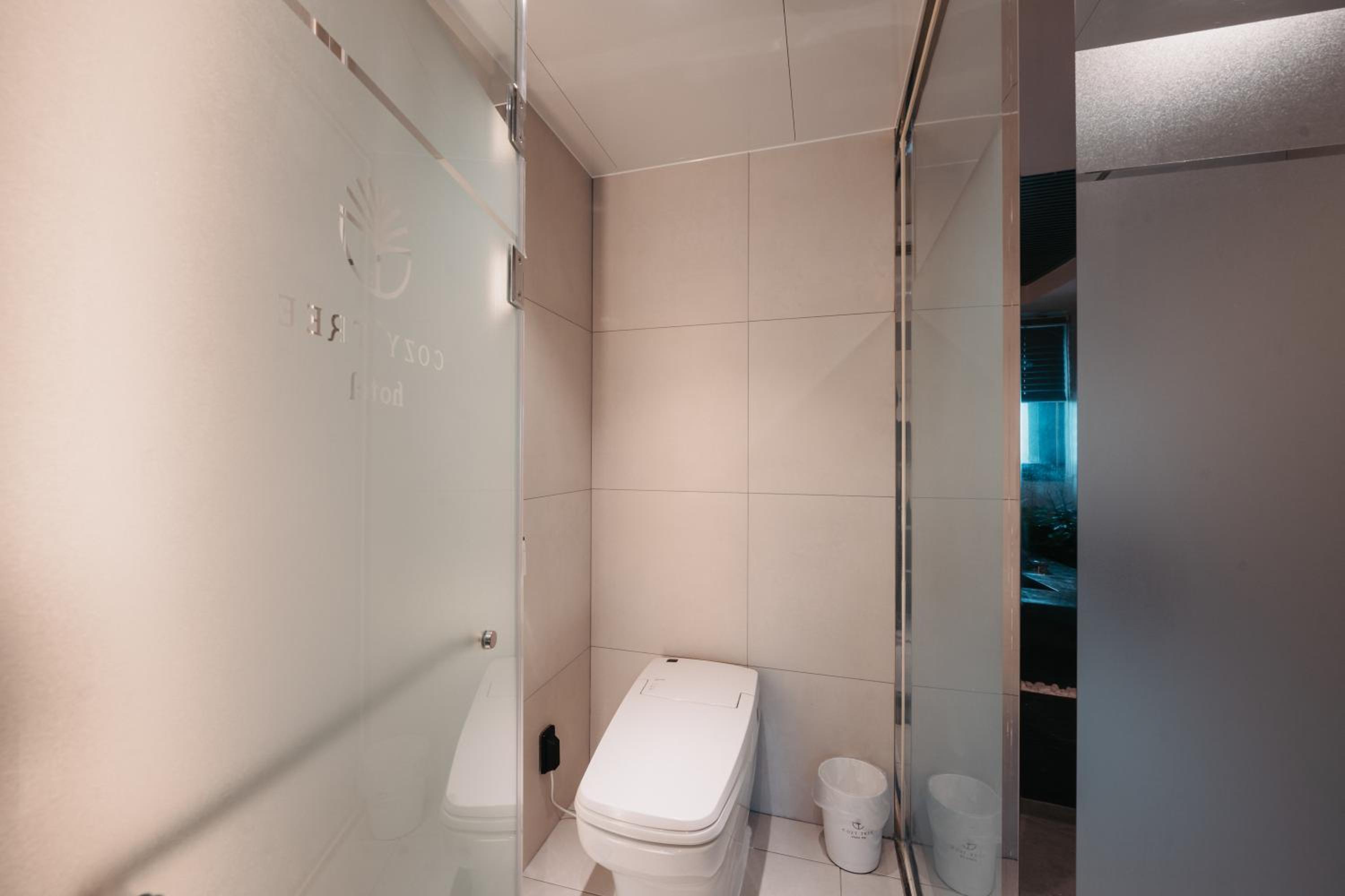 Premier Suite - Photo 3