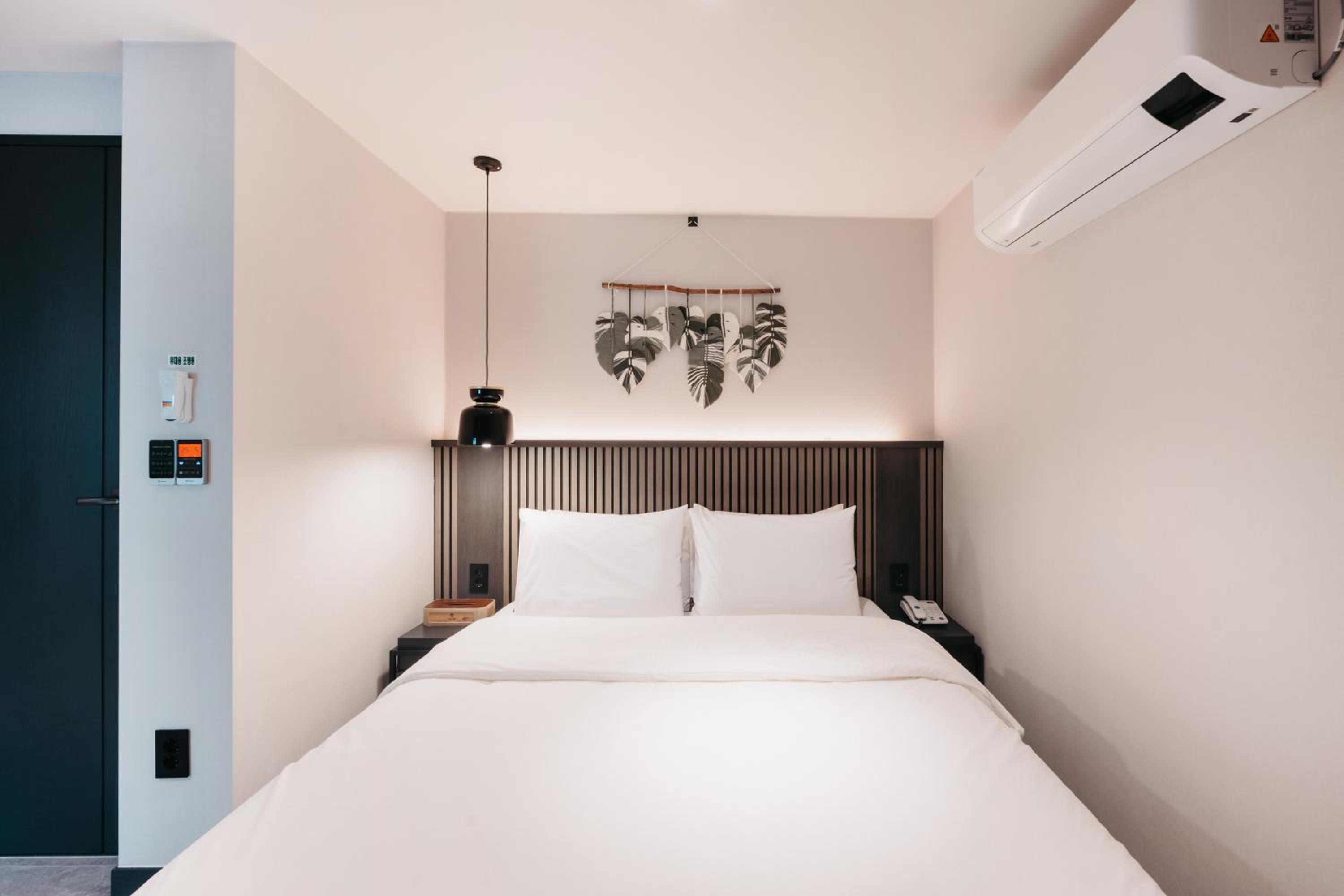Premier Suite - Photo 1