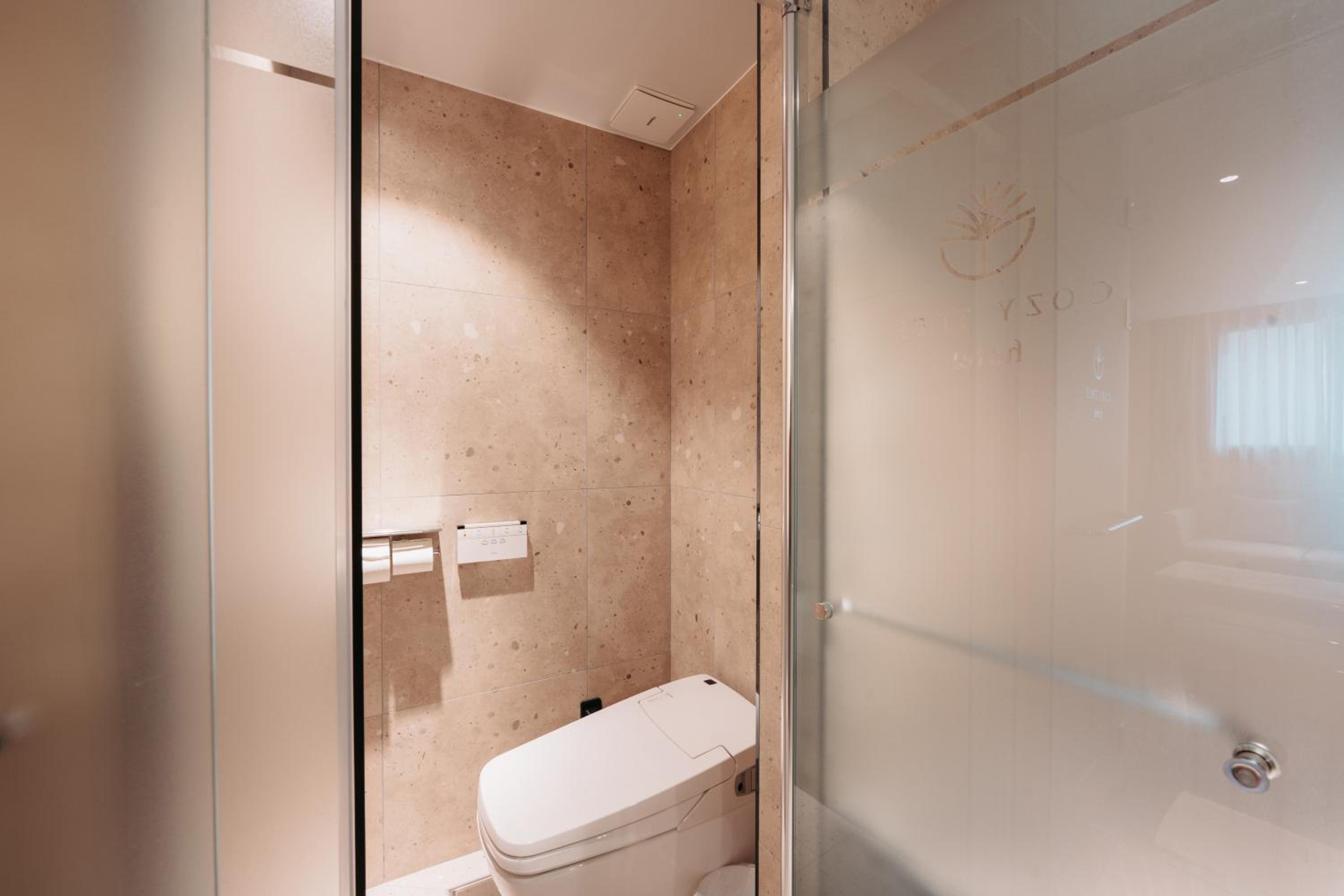 Premier Triple Room - Photo 6