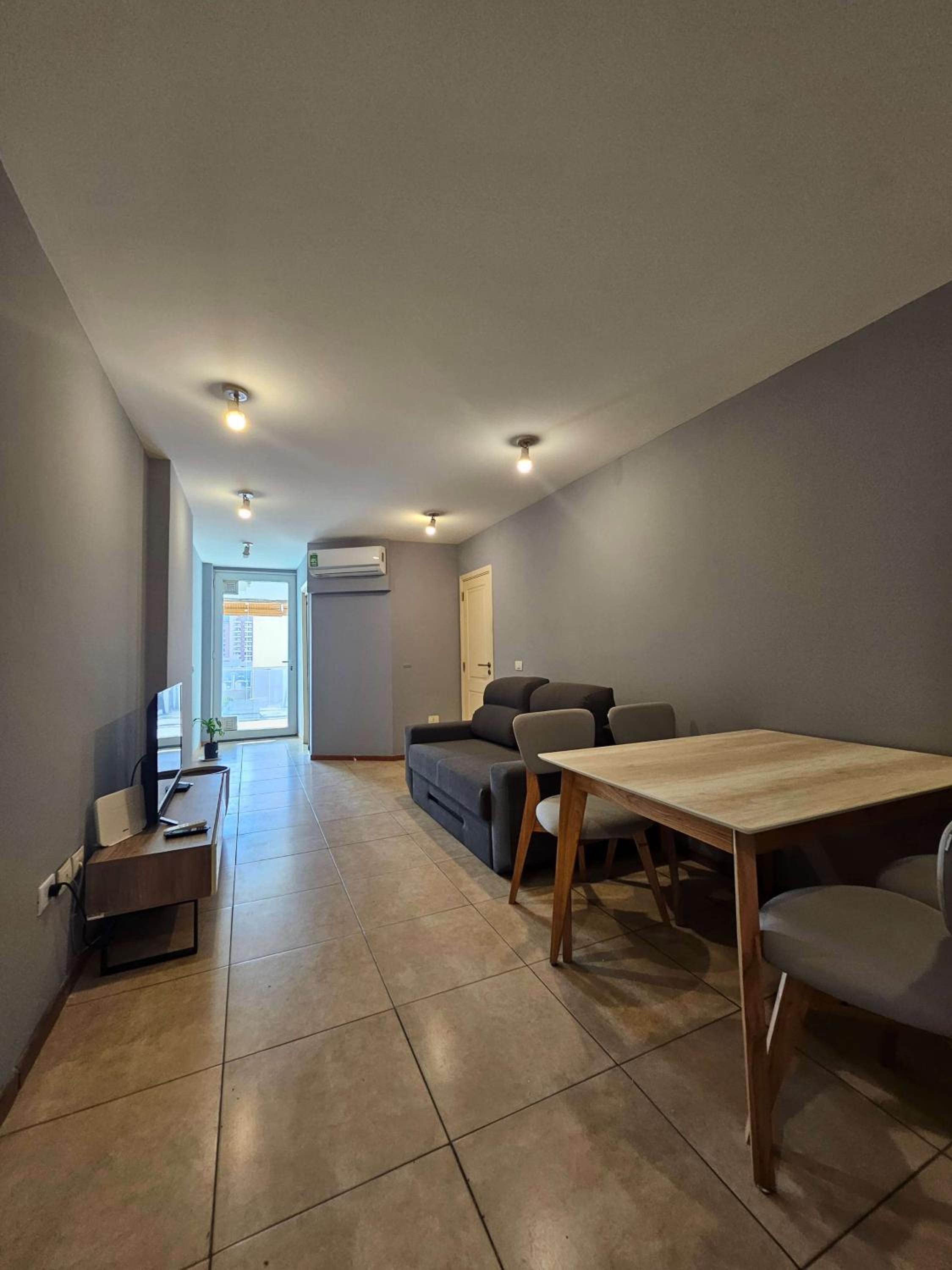One-Bedroom Apartment photo 1