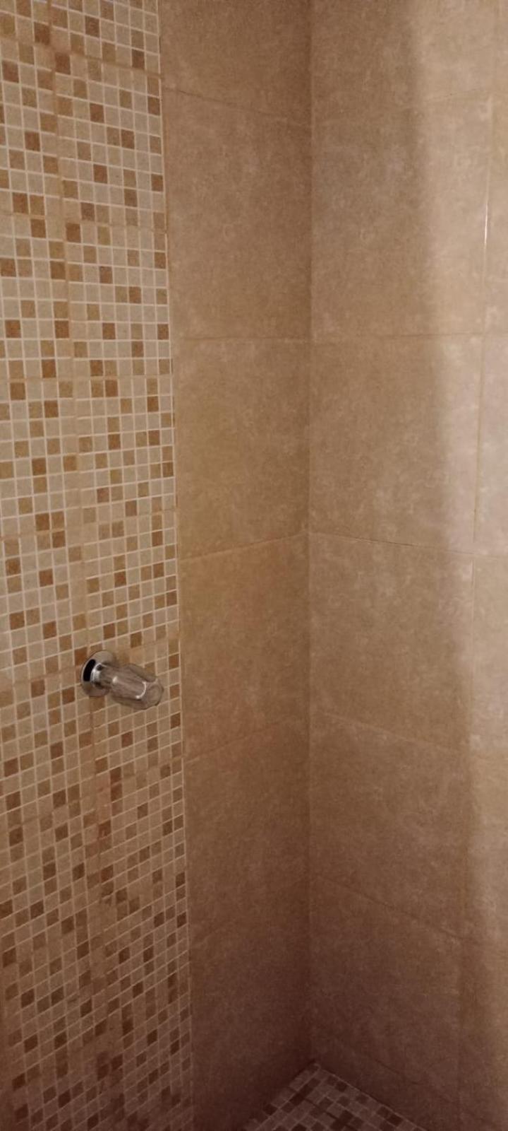 Family Room with Private Bathroom photo 3