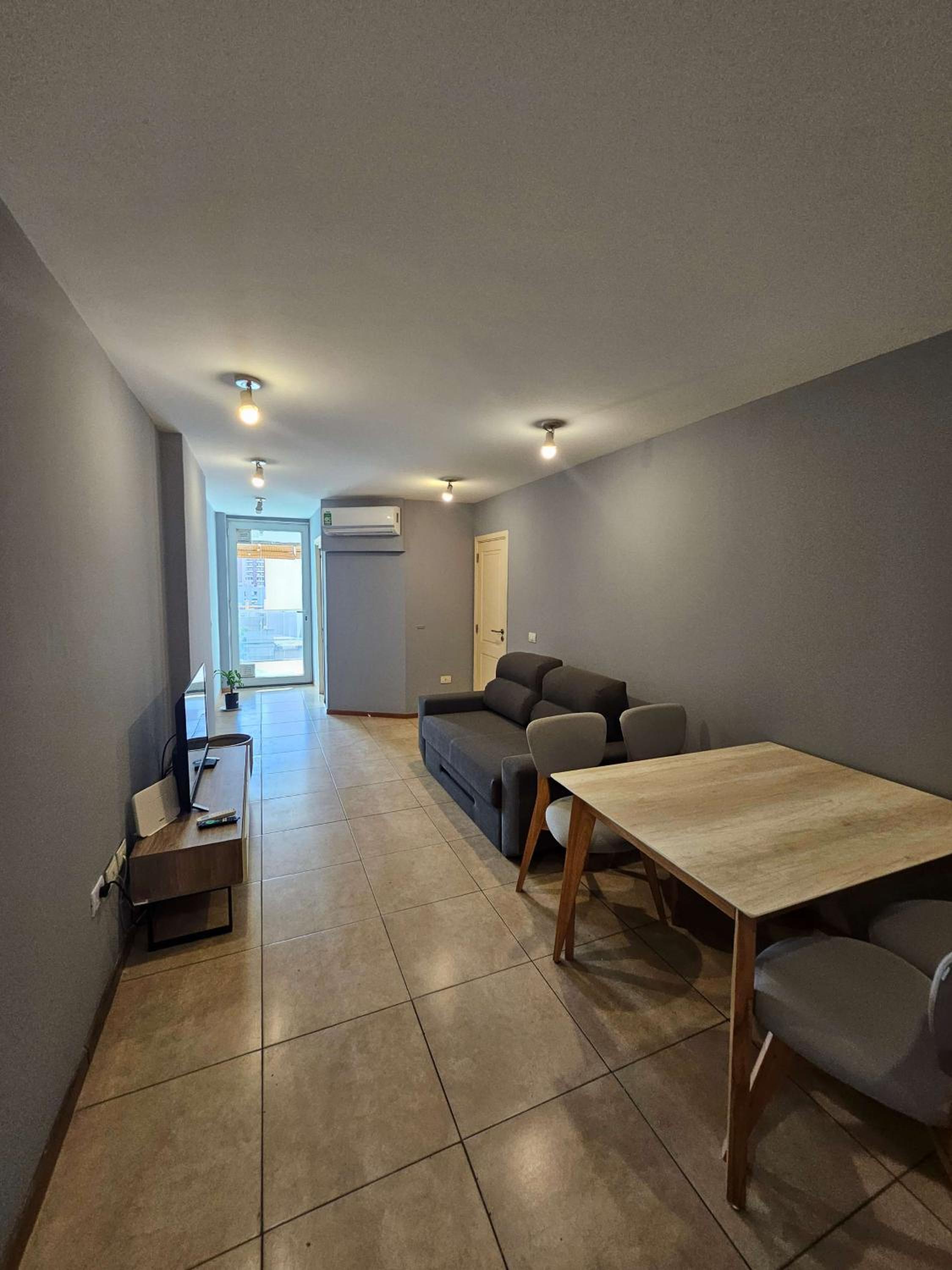 One-Bedroom Apartment photo 2