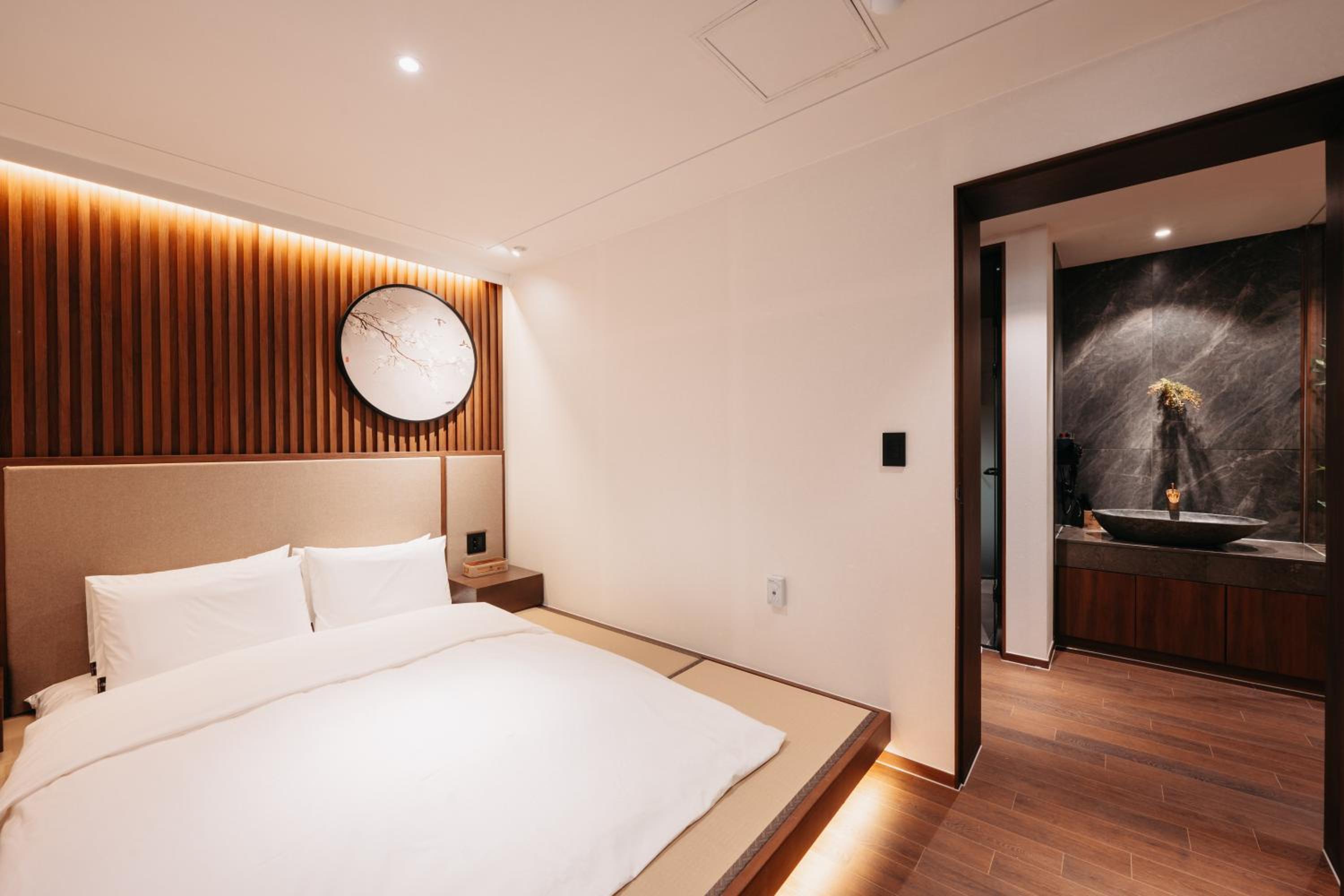Ryokan Penthhouse - Photo 15