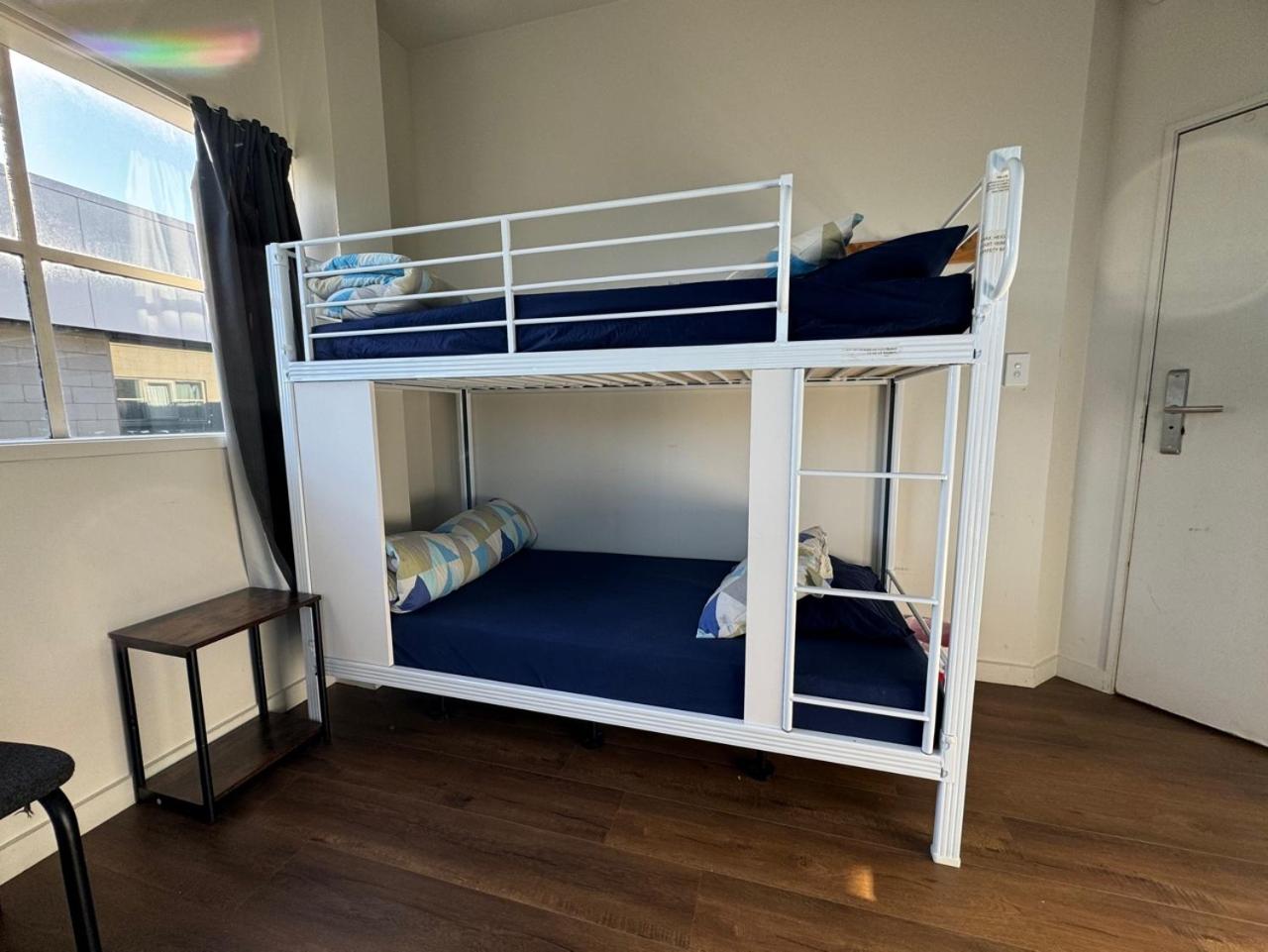 Bed in 6-Bed Dormitory Room photo 2