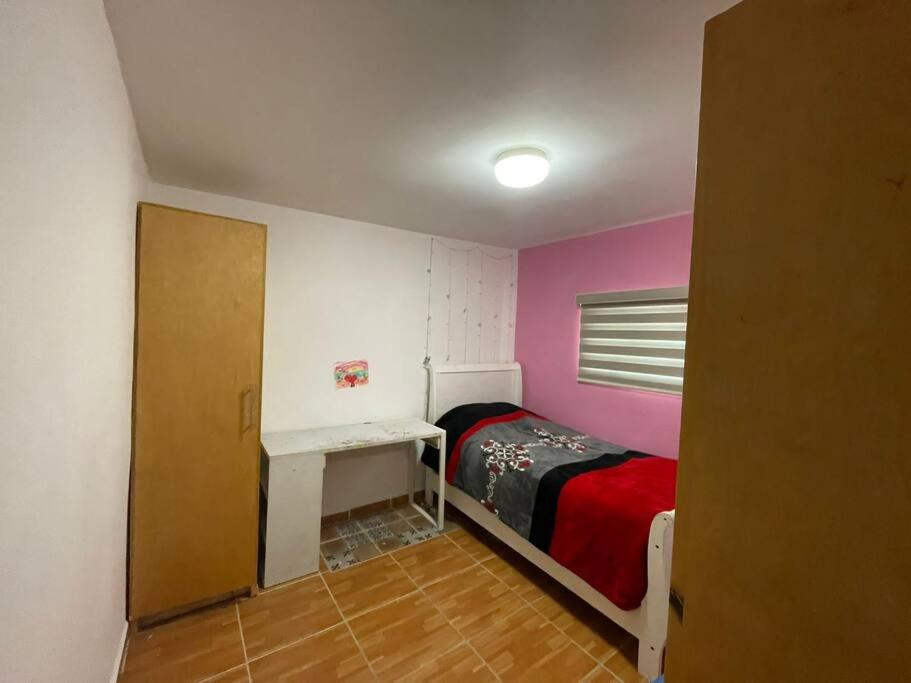 Four-Bedroom House photo 3