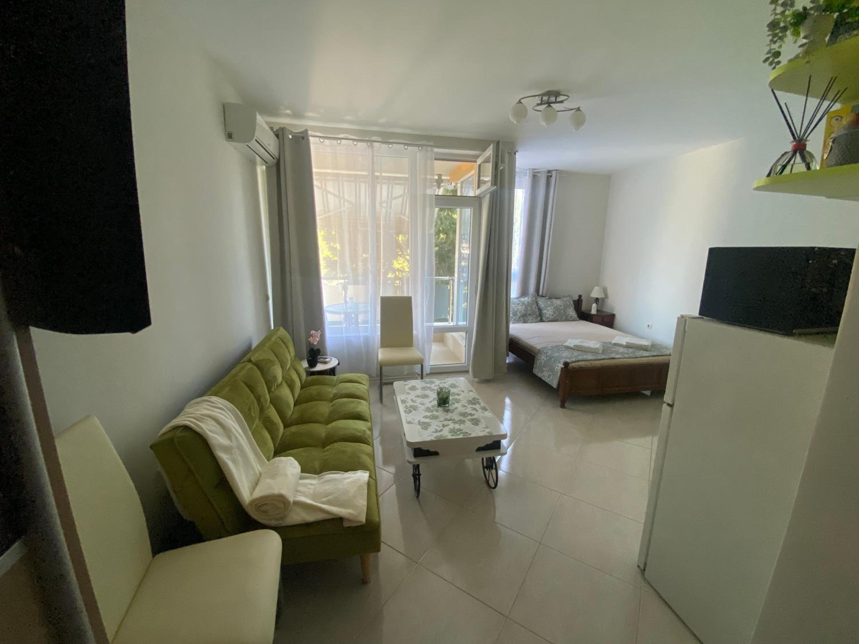 King Studio with Sofa Bed photo 1