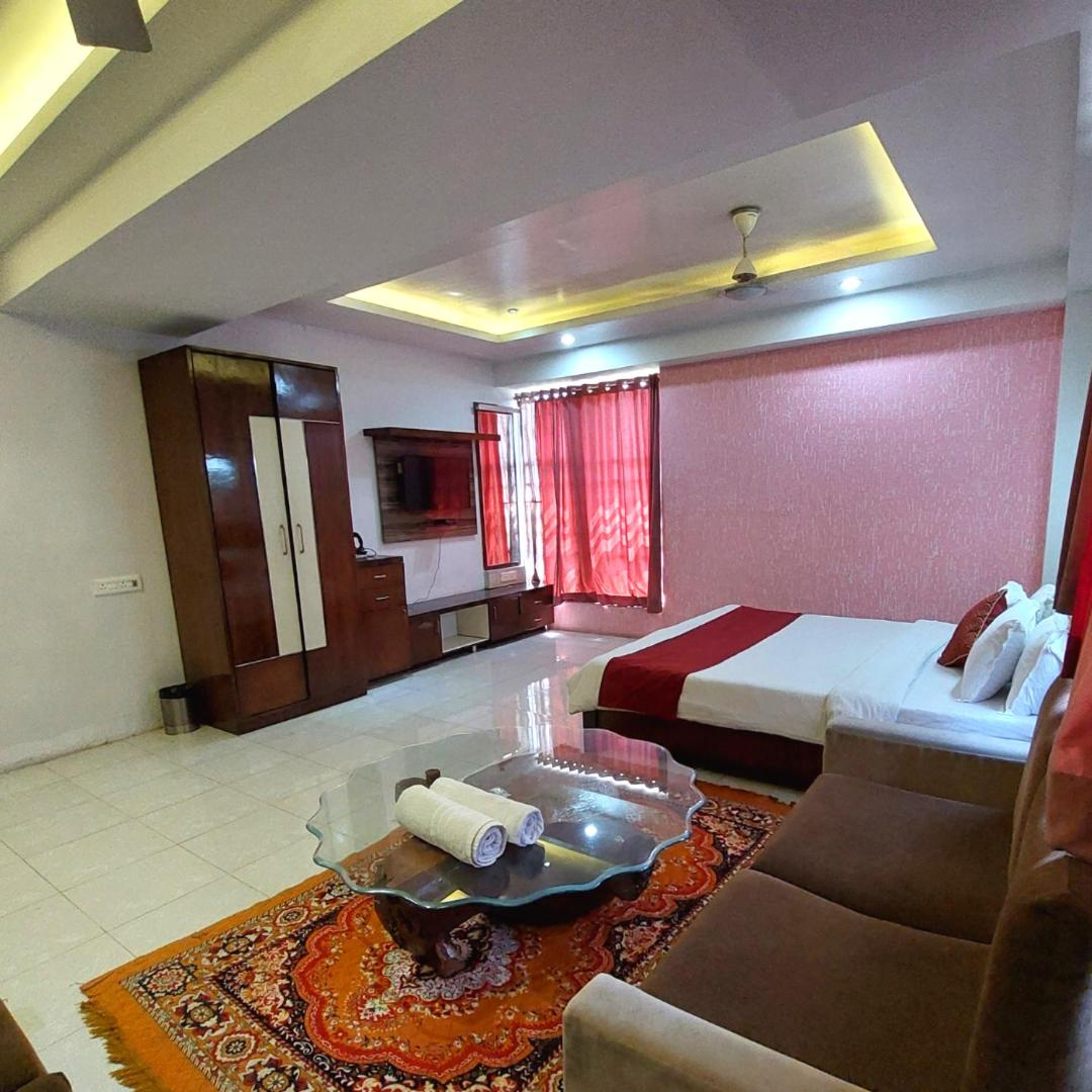 Large Double Room
