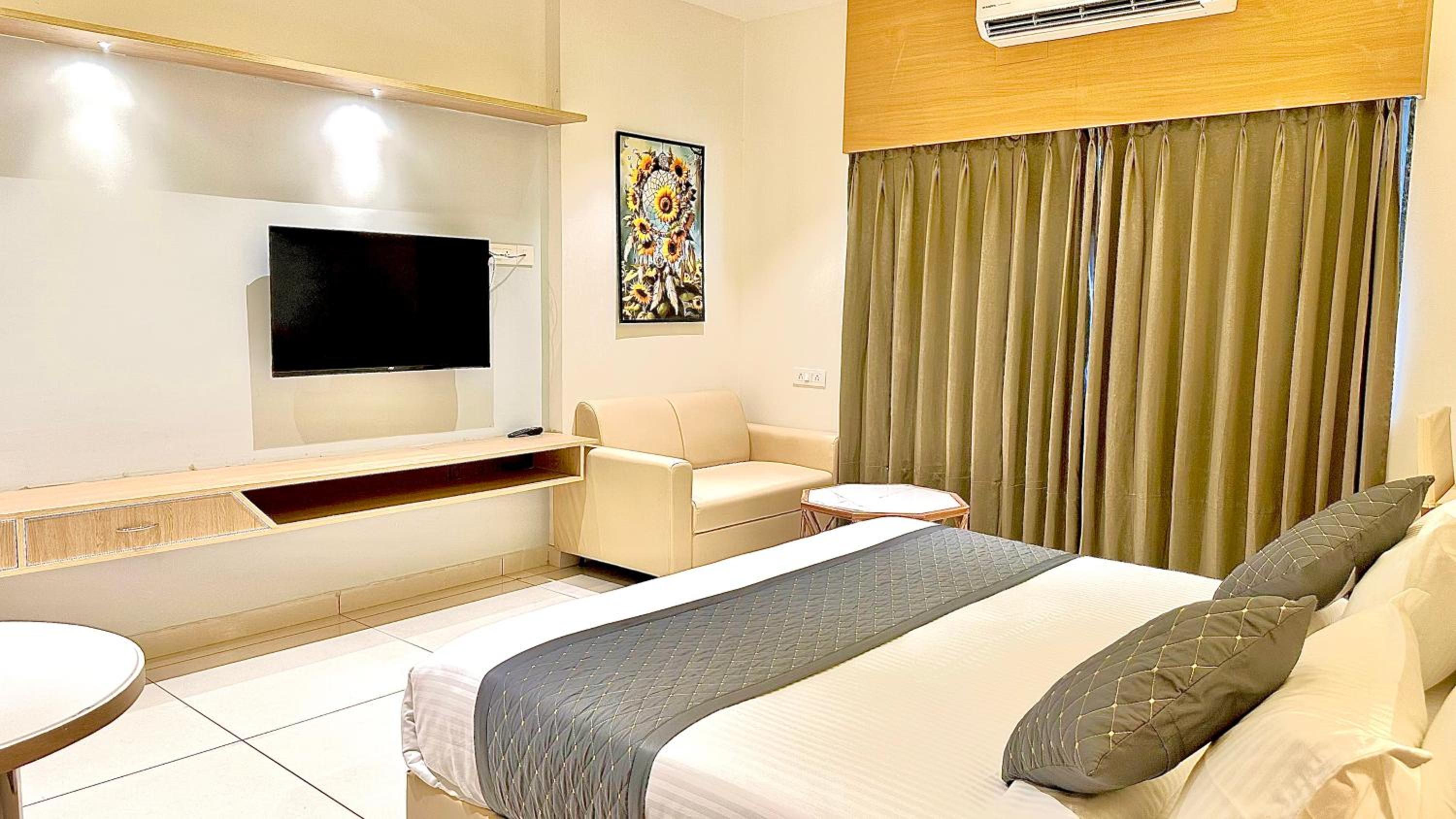 Single Room With Mountain View