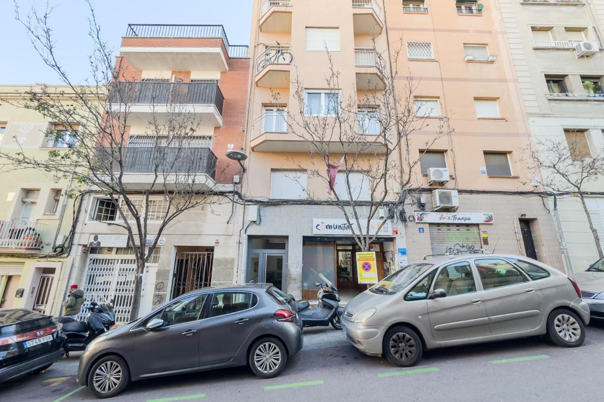 Three-Bedroom Premium Apartment With Balcony photo 3