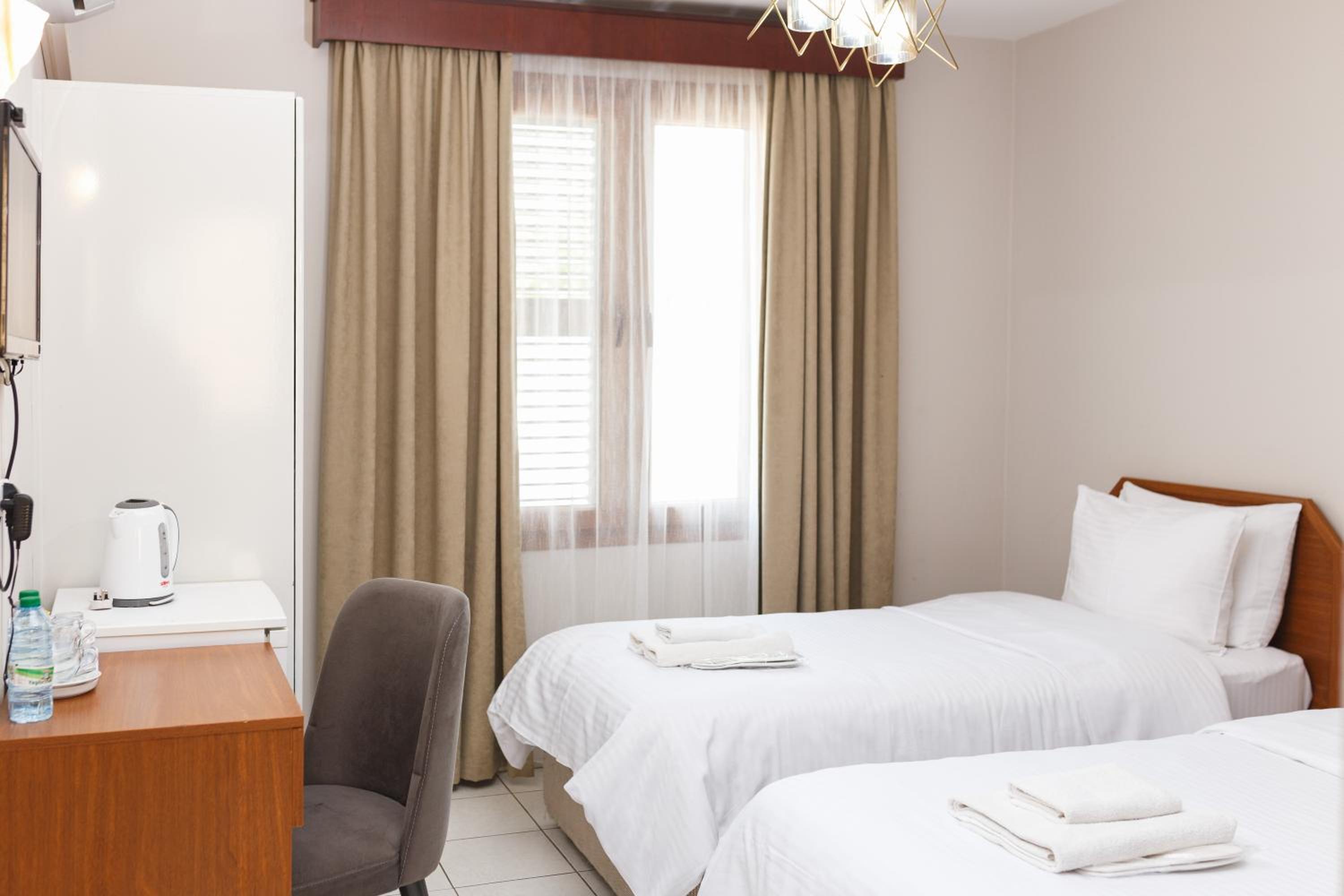 Twin Room with Private Bathroom