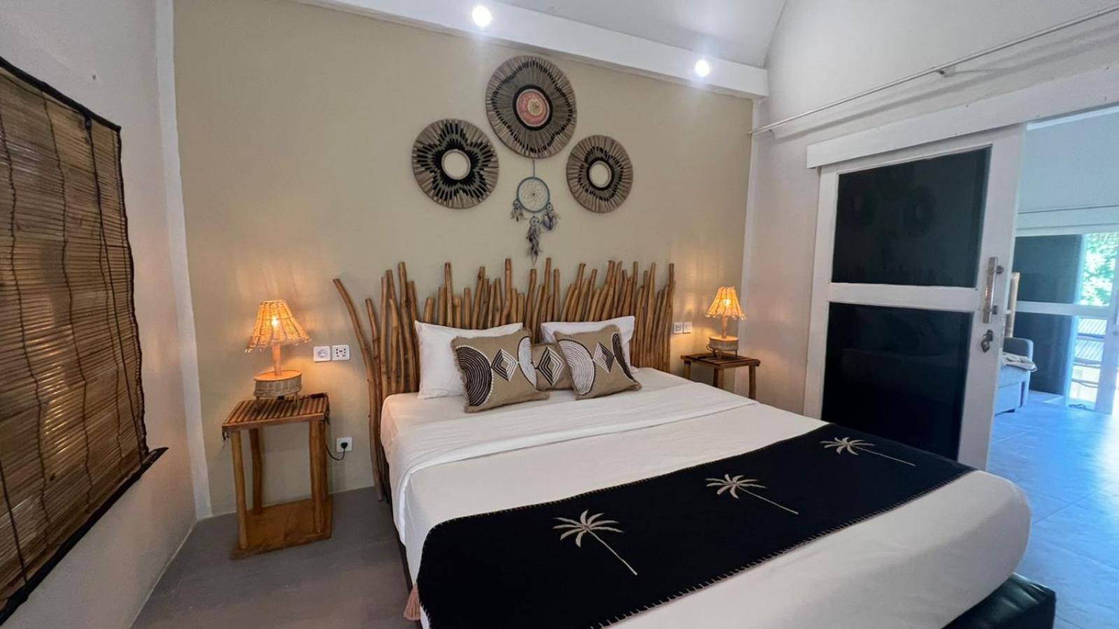 Deluxe Family Room - Photo 12