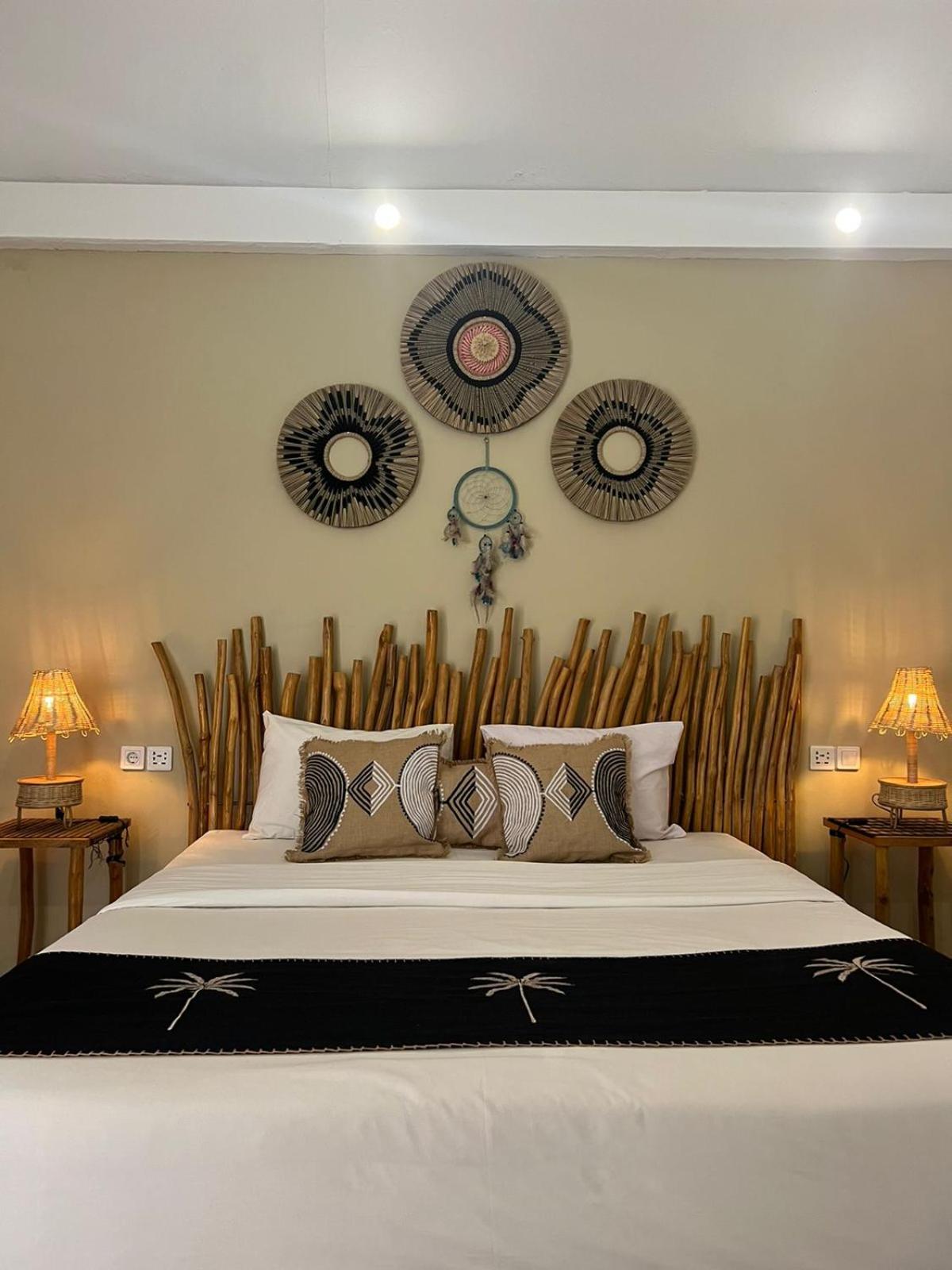 Deluxe Family Room - Photo 14