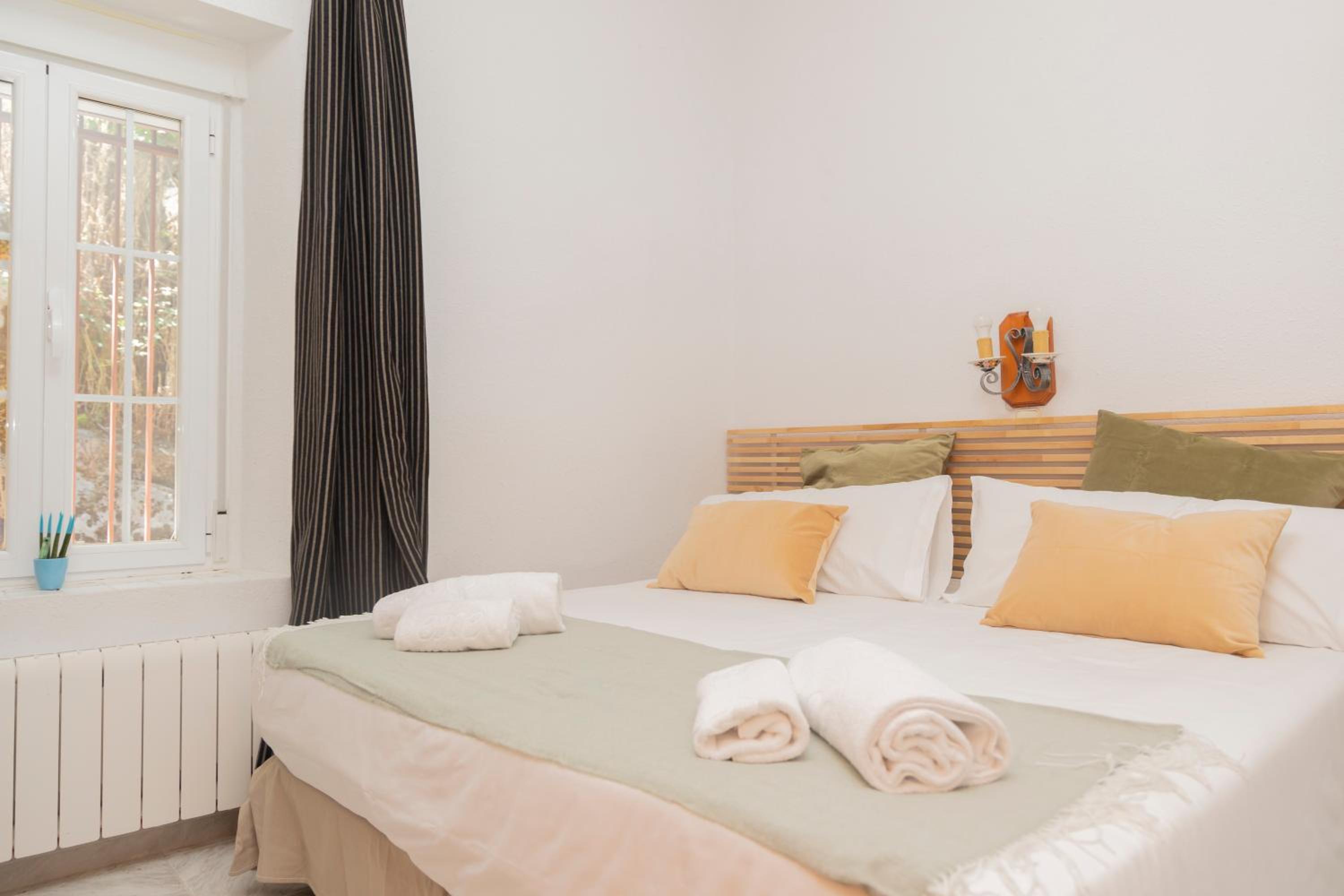 Habitación Doble o con Dos Camas con Baño Compartido