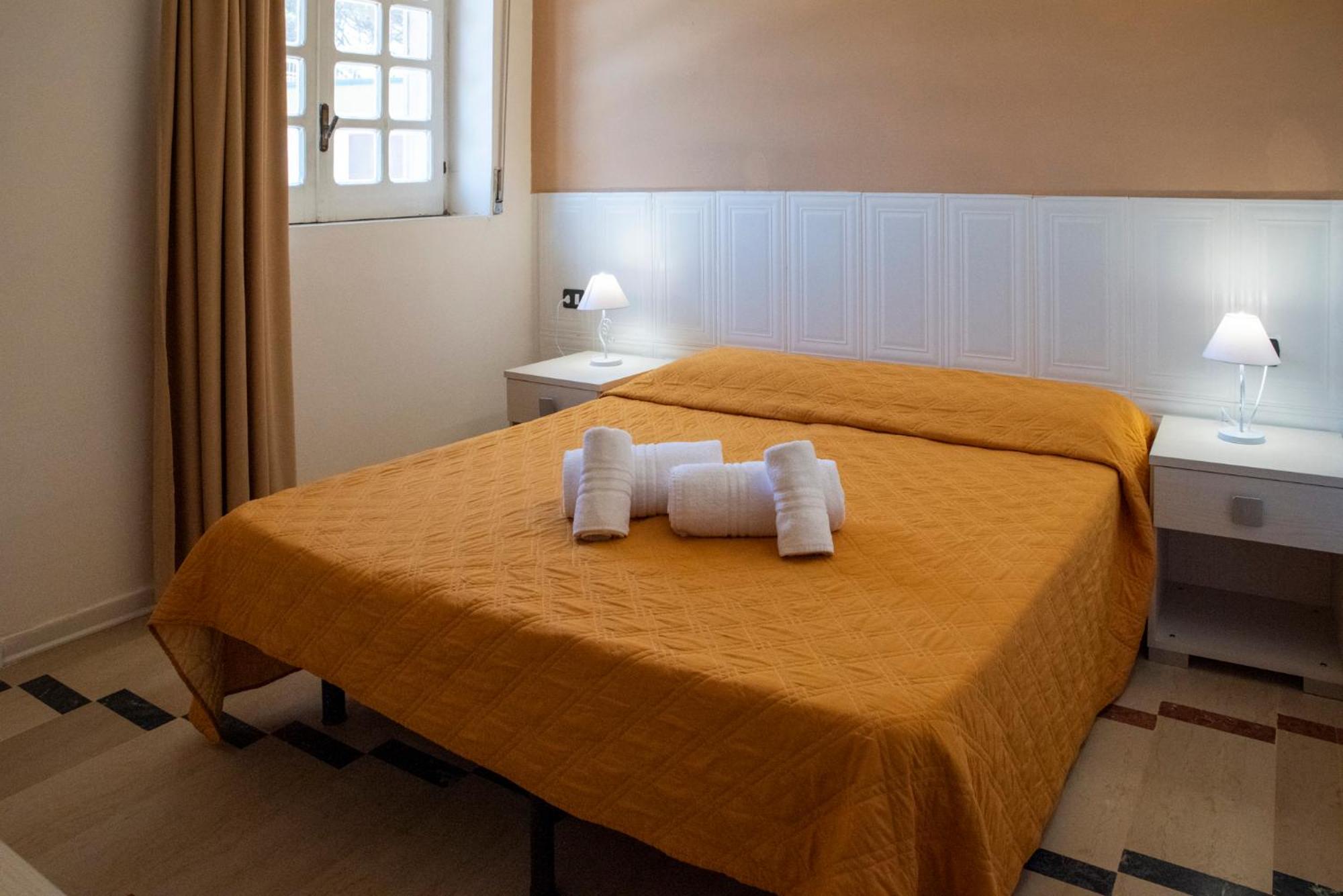 Small Double Room photo 1