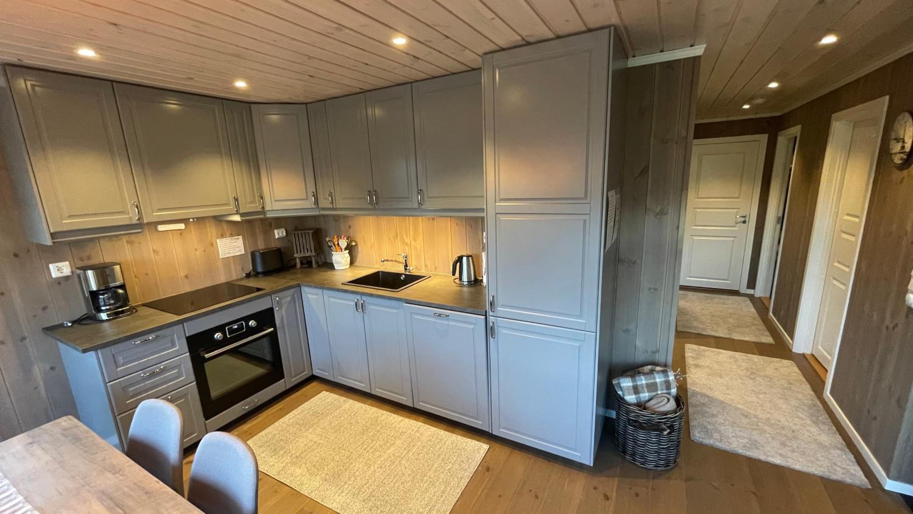 Two-Bedroom House - Photo 28