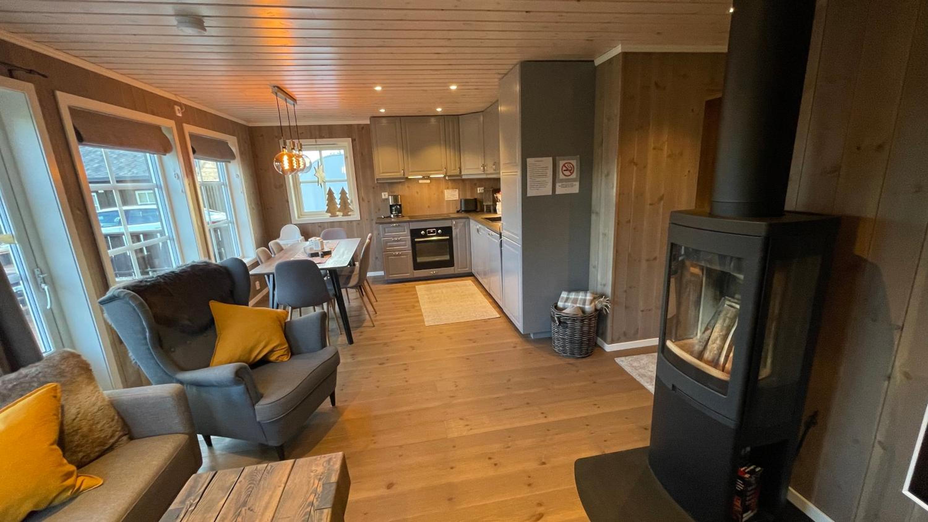 Two-Bedroom House - Photo 29