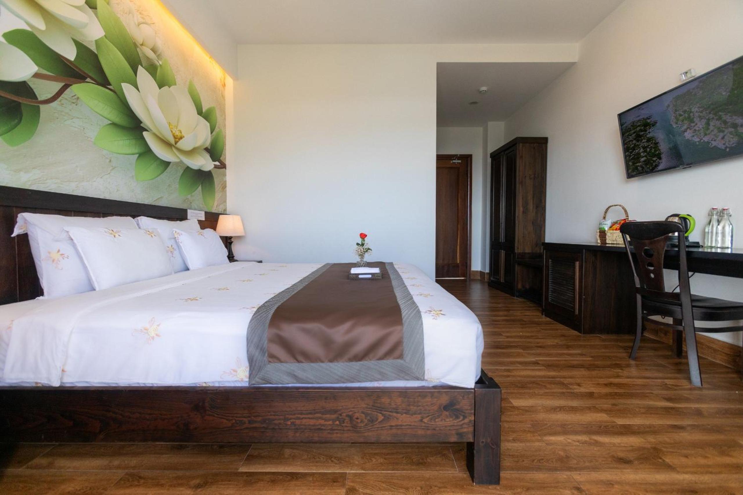 Deluxe Double Room With Balcony photo 2