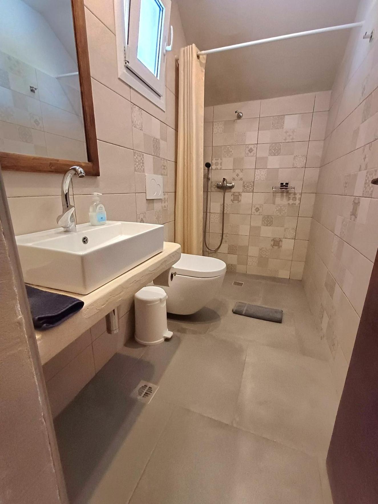 Apartment - Ground Floor photo 3
