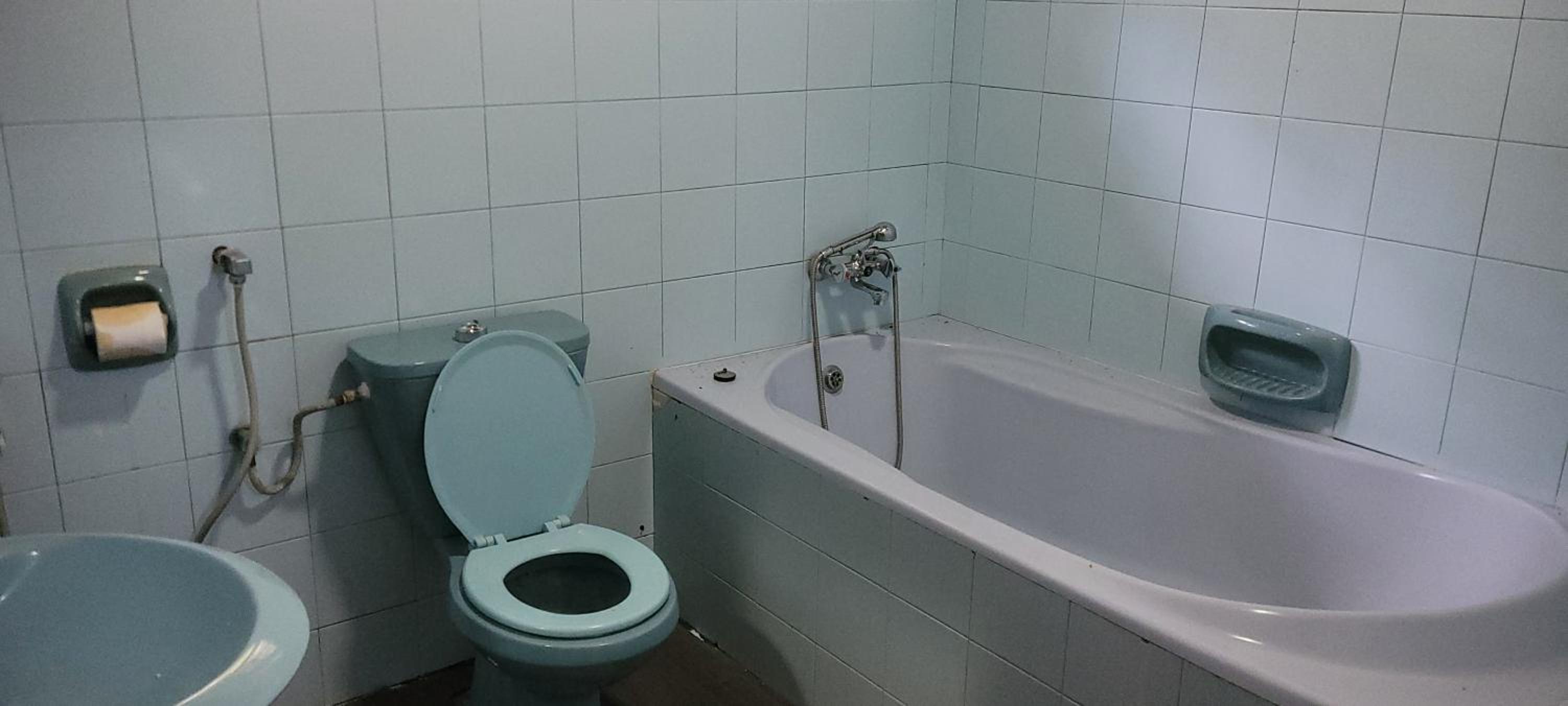 Single Room With Private Bathroom