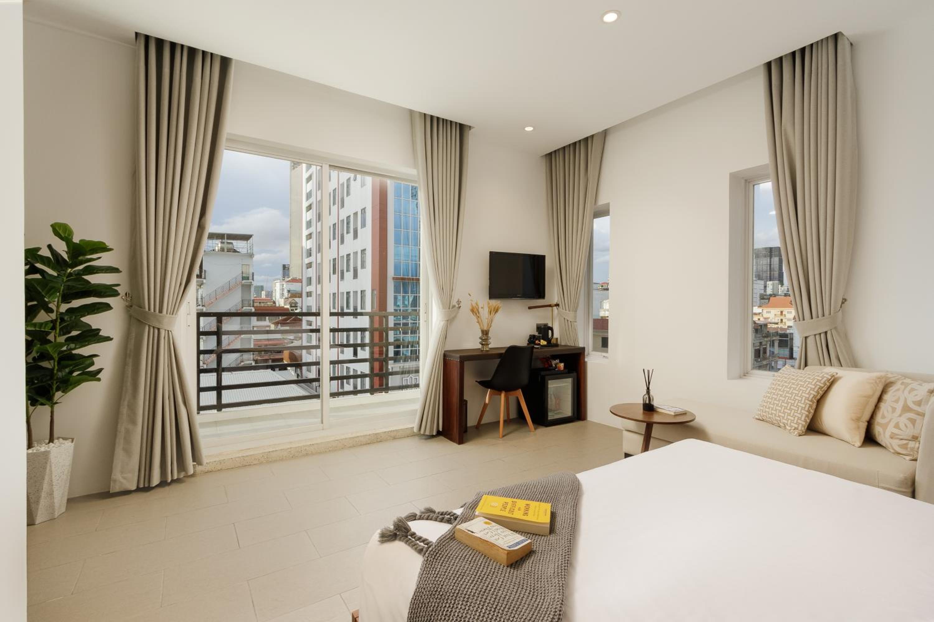 Deluxe Double Room with Balcony