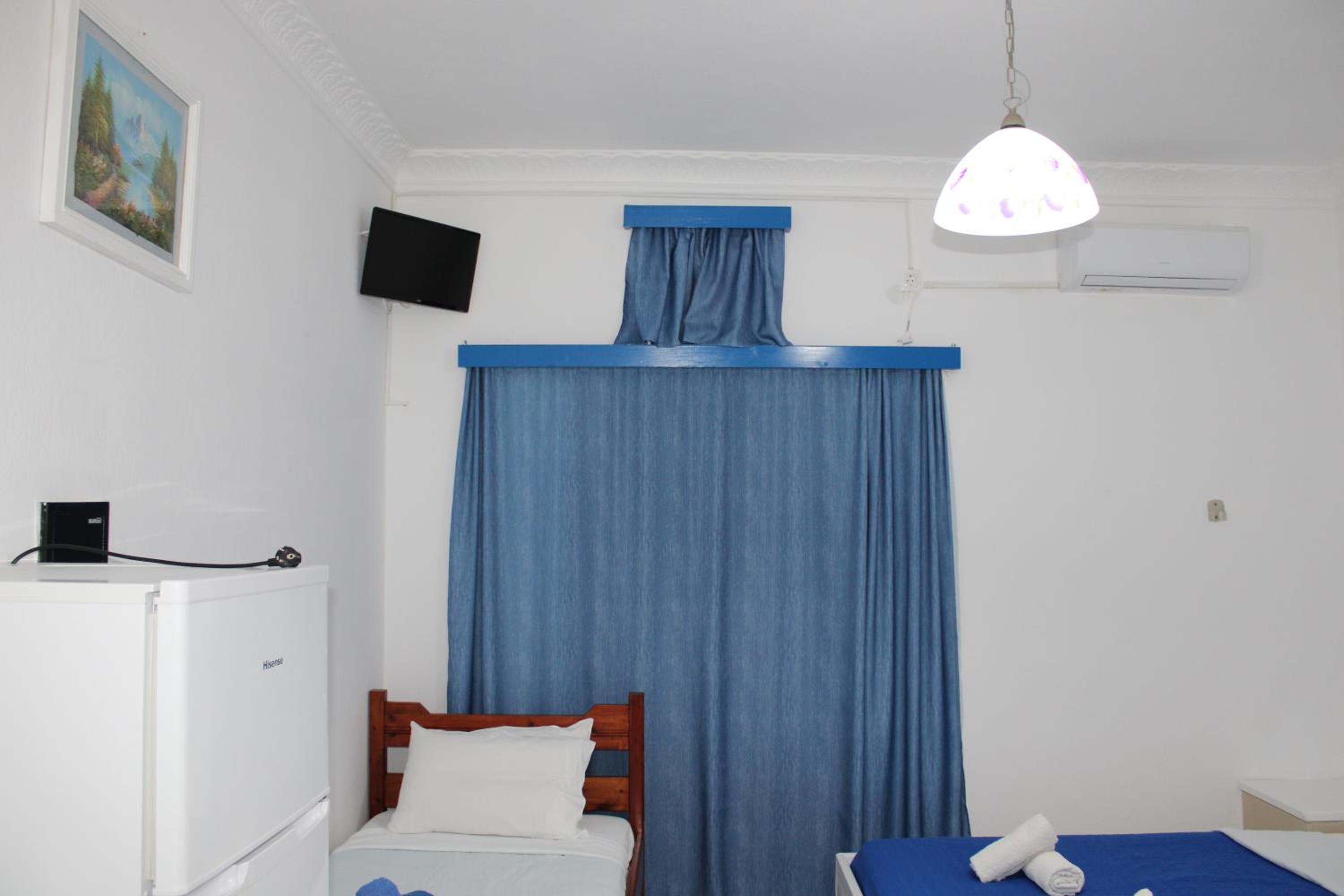 Superior Quadruple Room - Photo 7