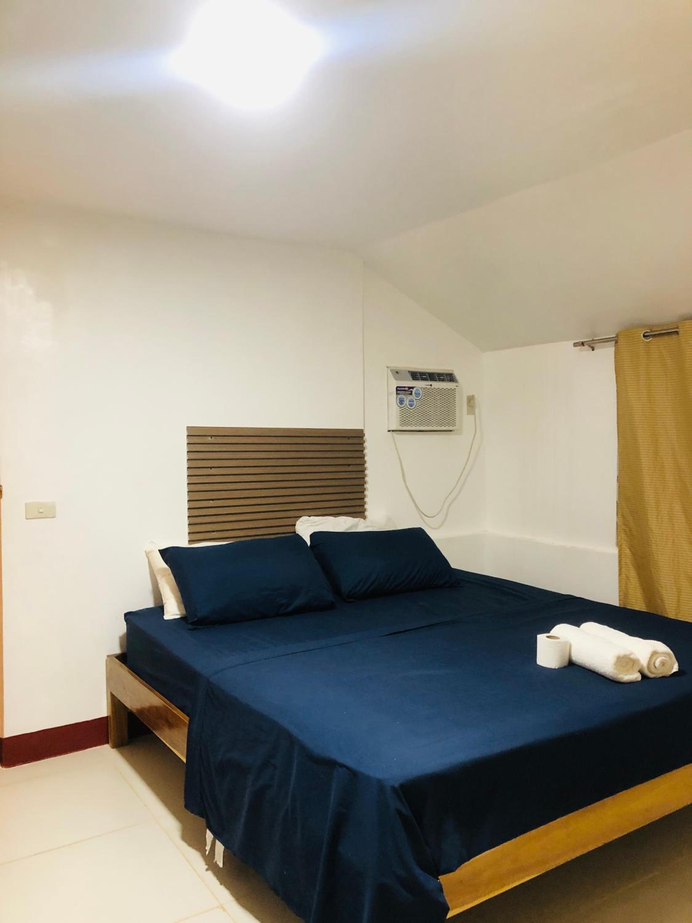 Deluxe Suite with Sea View - Photo 1