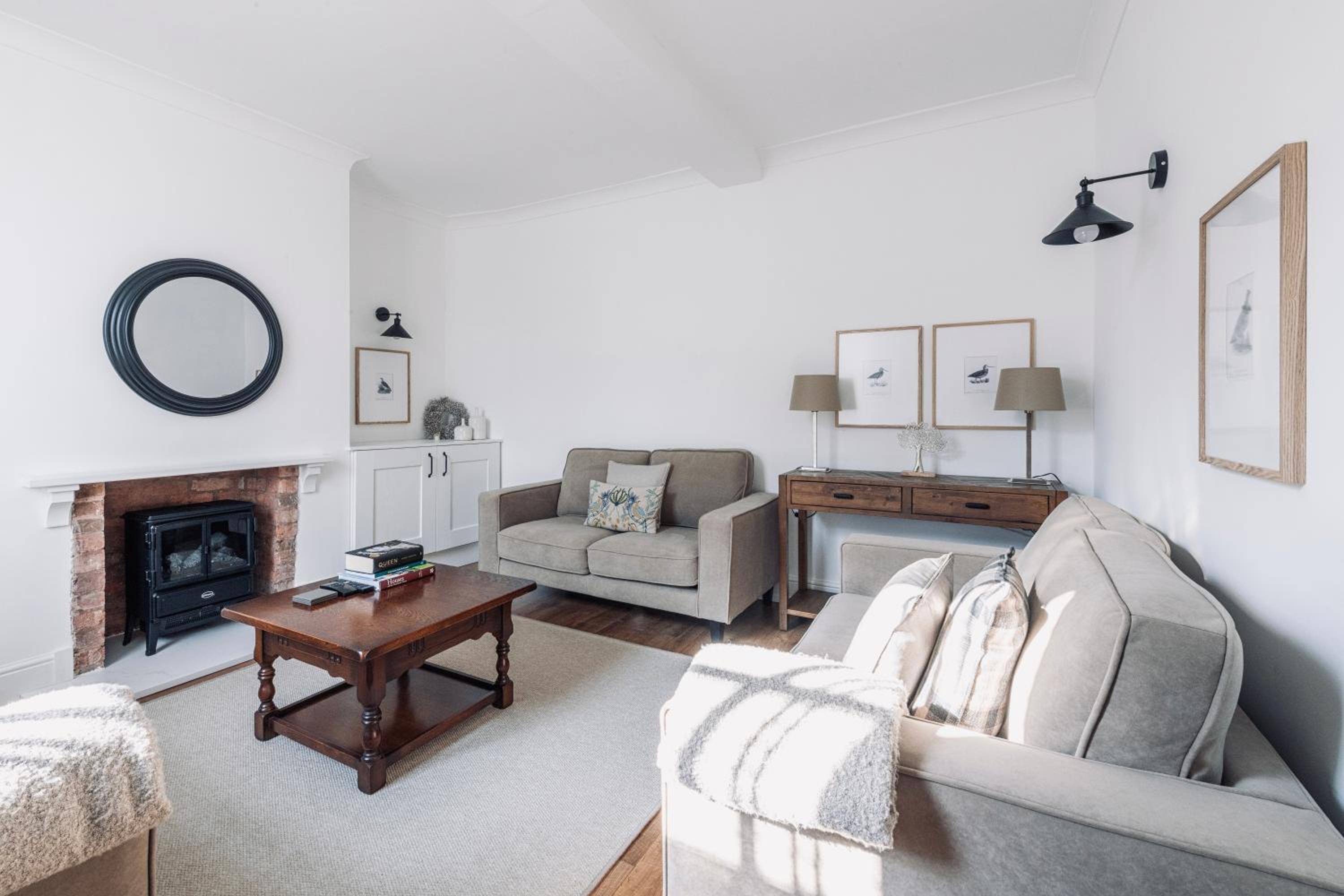 Four-Bedroom House photo 1
