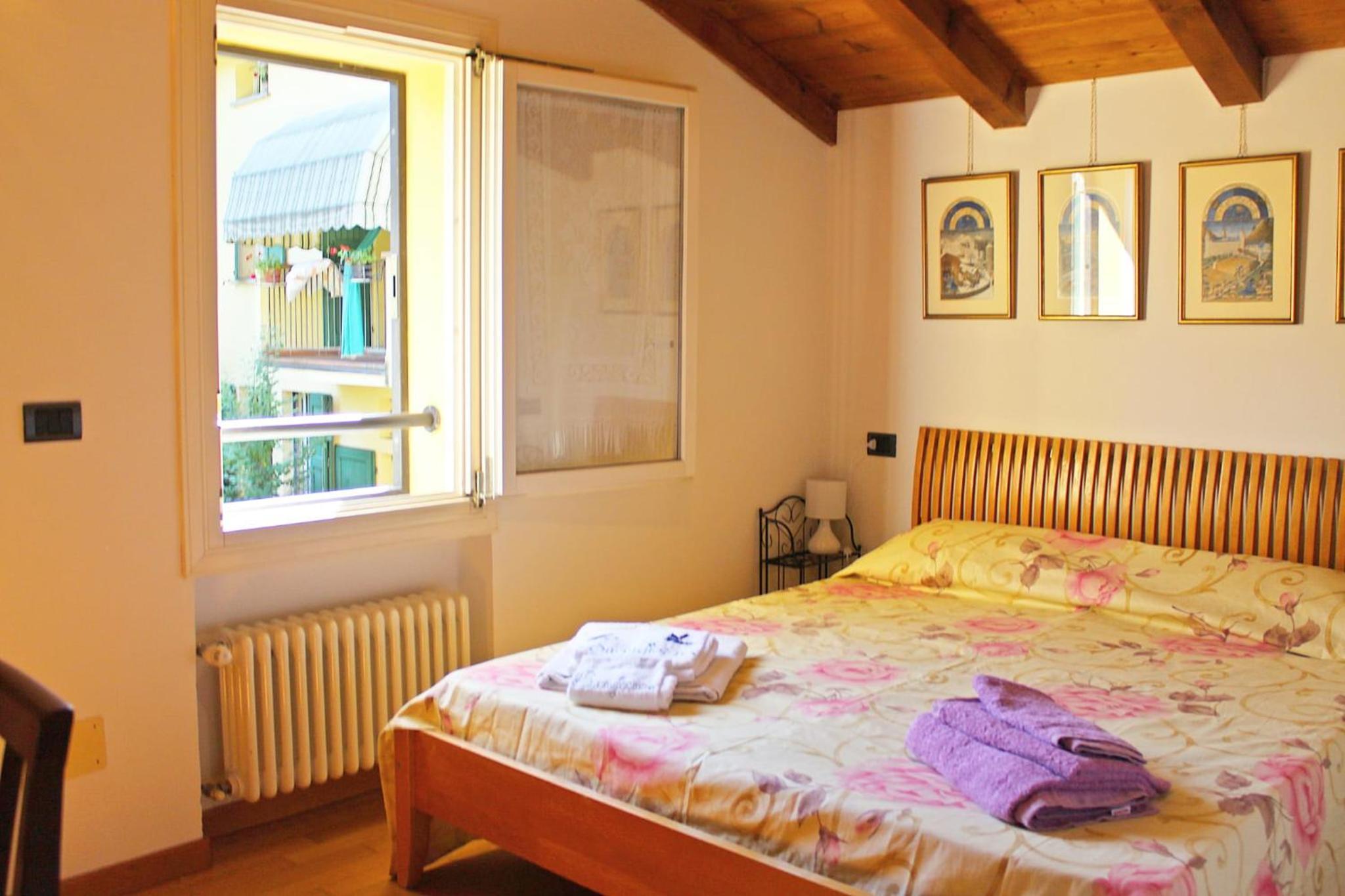 One-Bedroom House photo 1