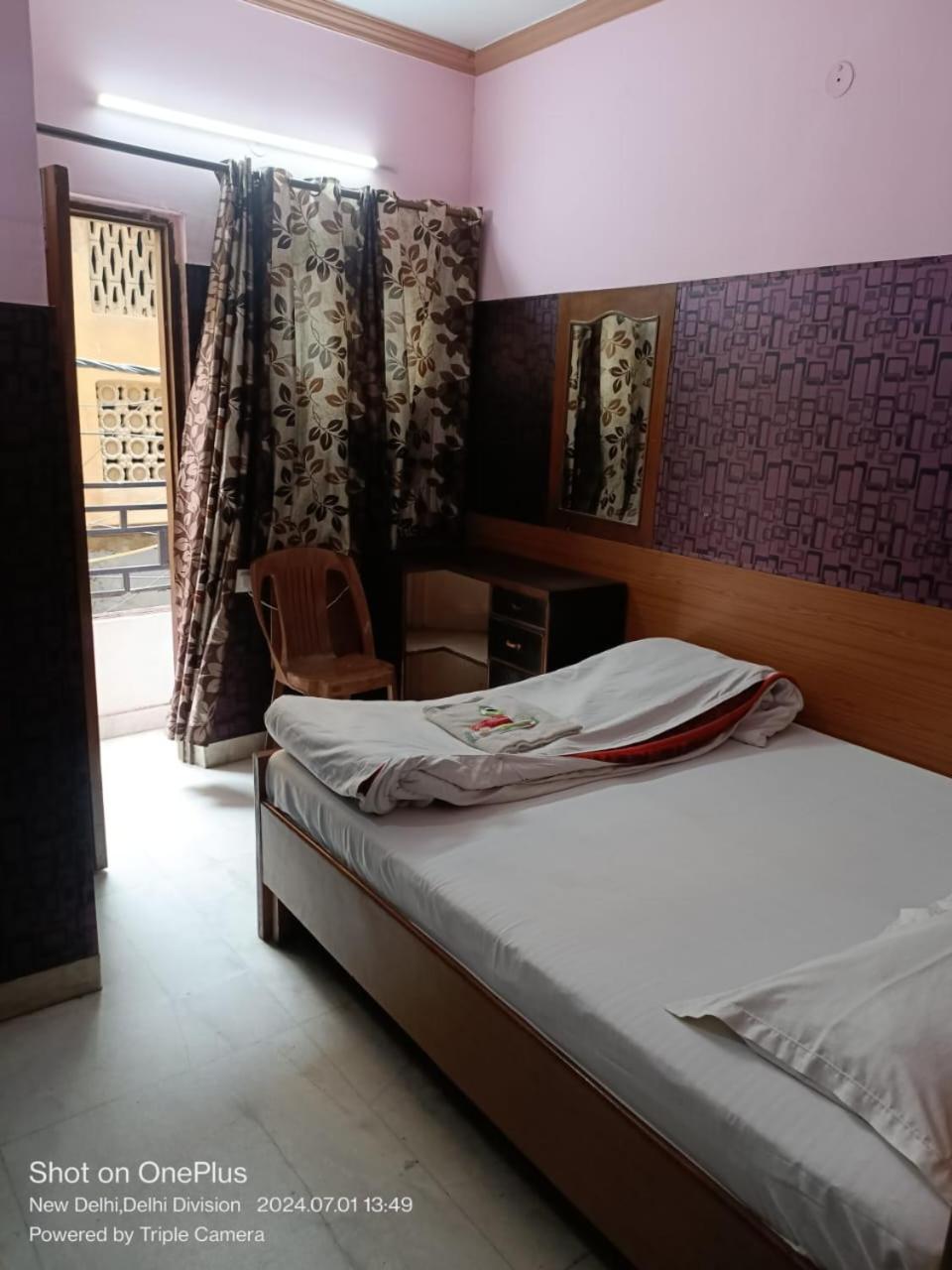 Deluxe Room - Photo 5