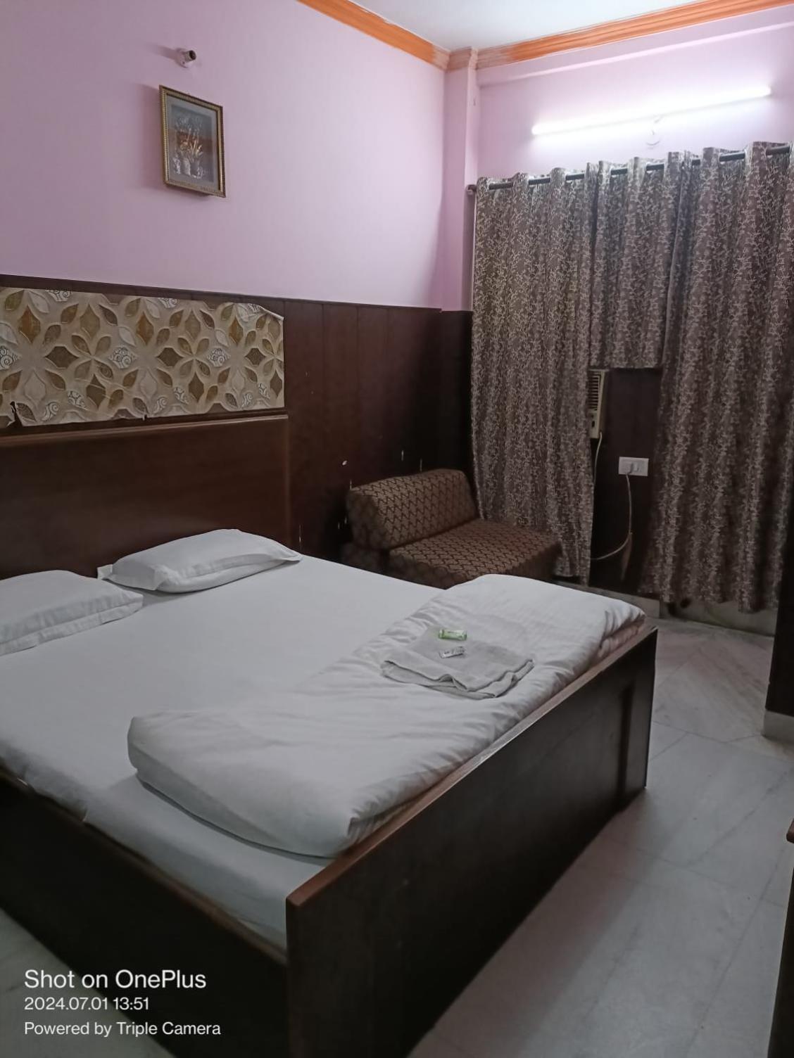 Deluxe Room - Photo 3