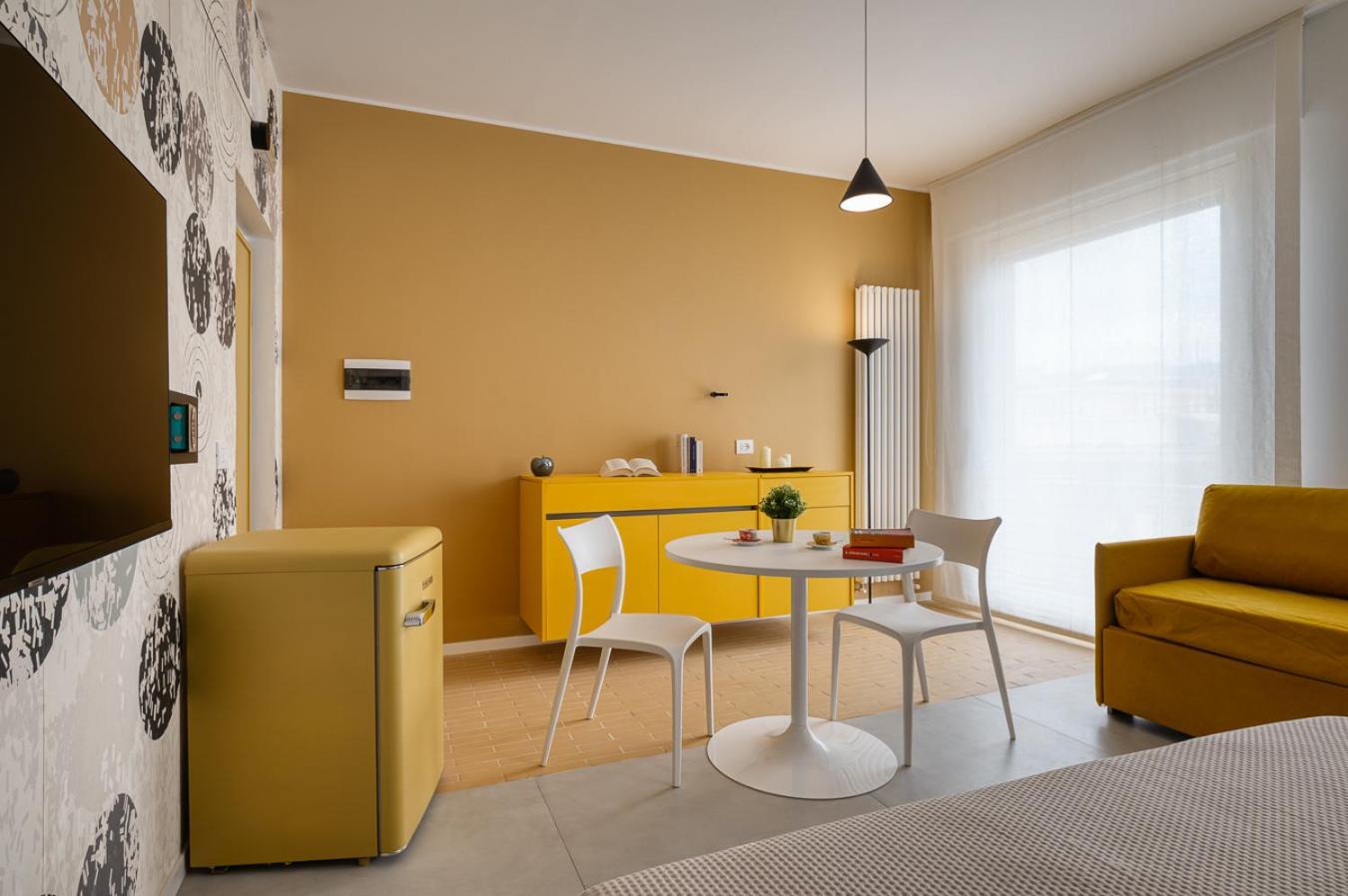 Studio Apartment with Balcony
